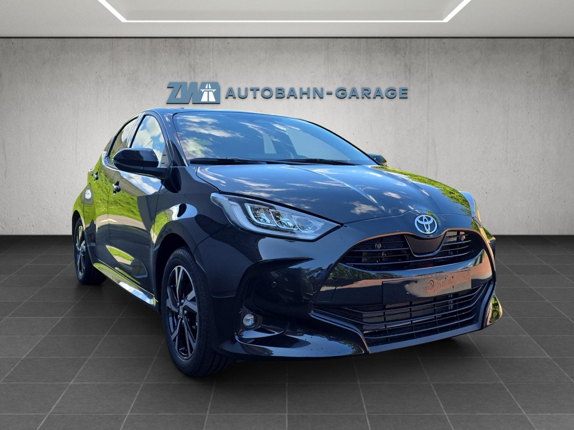 TOYOTA Yaris 1.5 VVT-i HSD Trend-image-6
