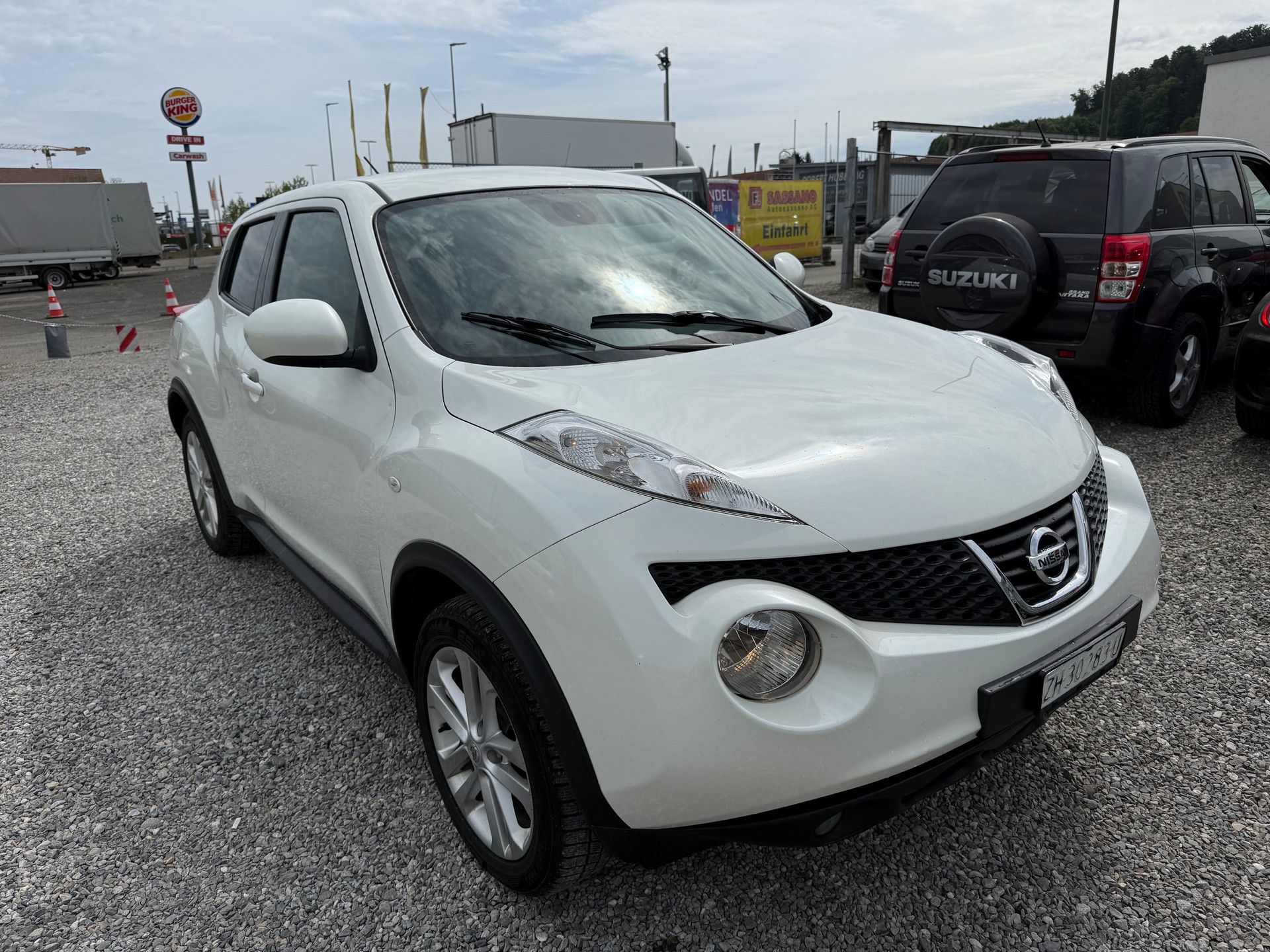 NISSAN Juke 1.6 tekna Xtronic CVT-image-1