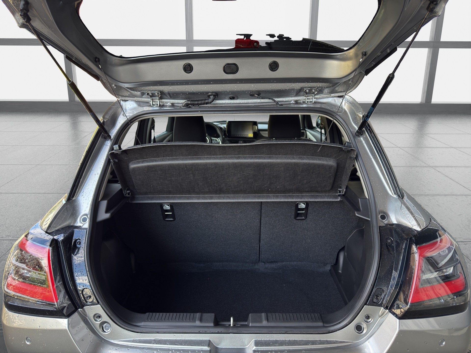 SUZUKI Swift 1.2 Sakura Hybrid CVT-image-10