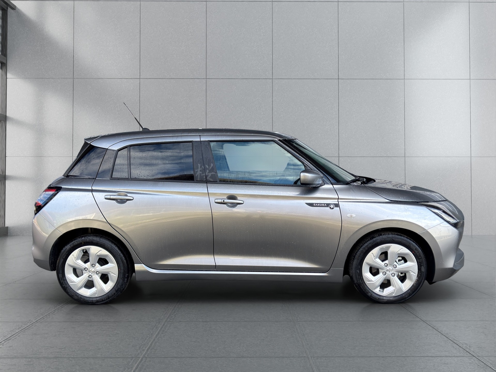 SUZUKI Swift 1.2 Sakura Hybrid CVT-image-5