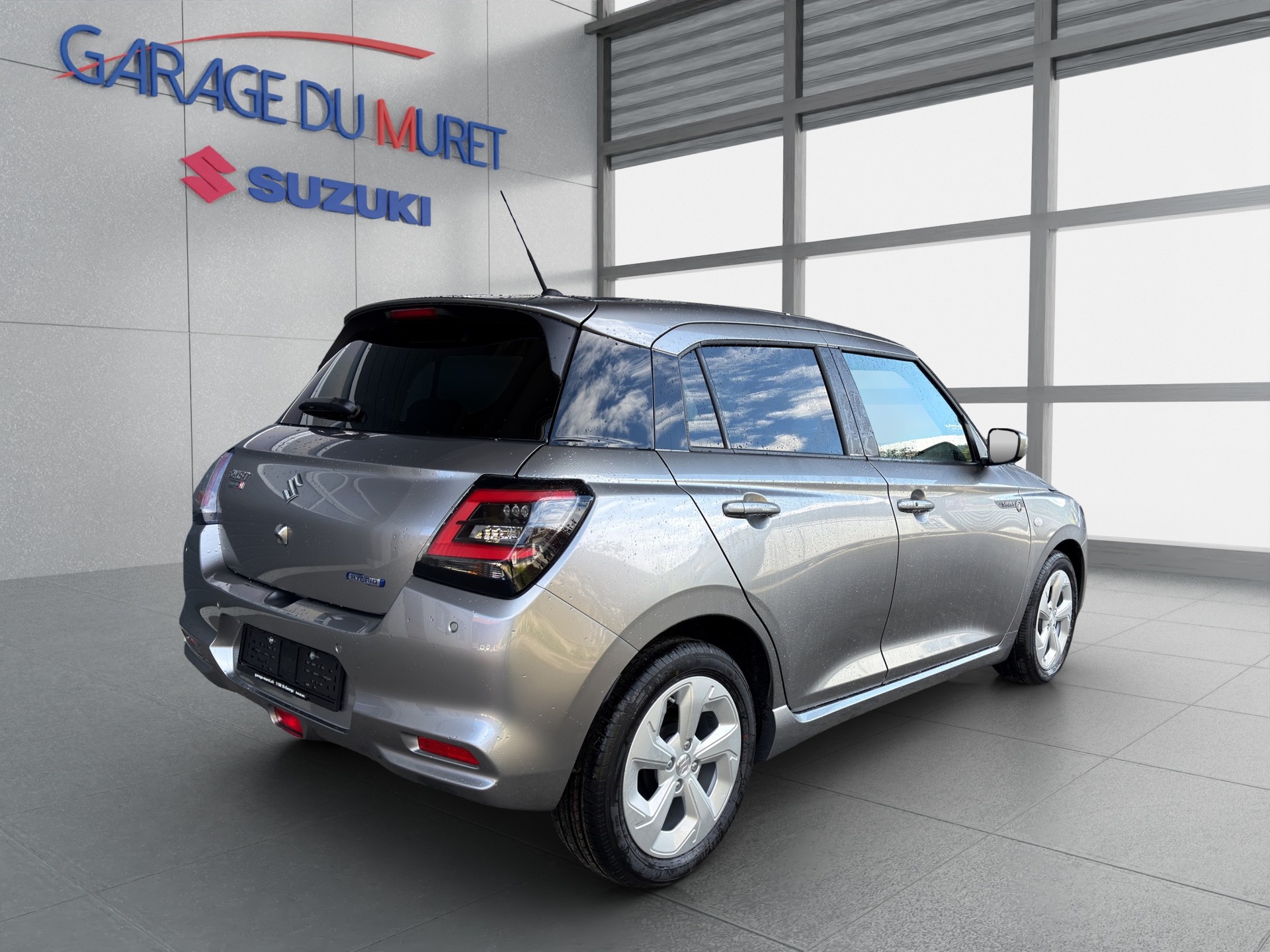 SUZUKI Swift 1.2 Sakura Hybrid CVT-image-4