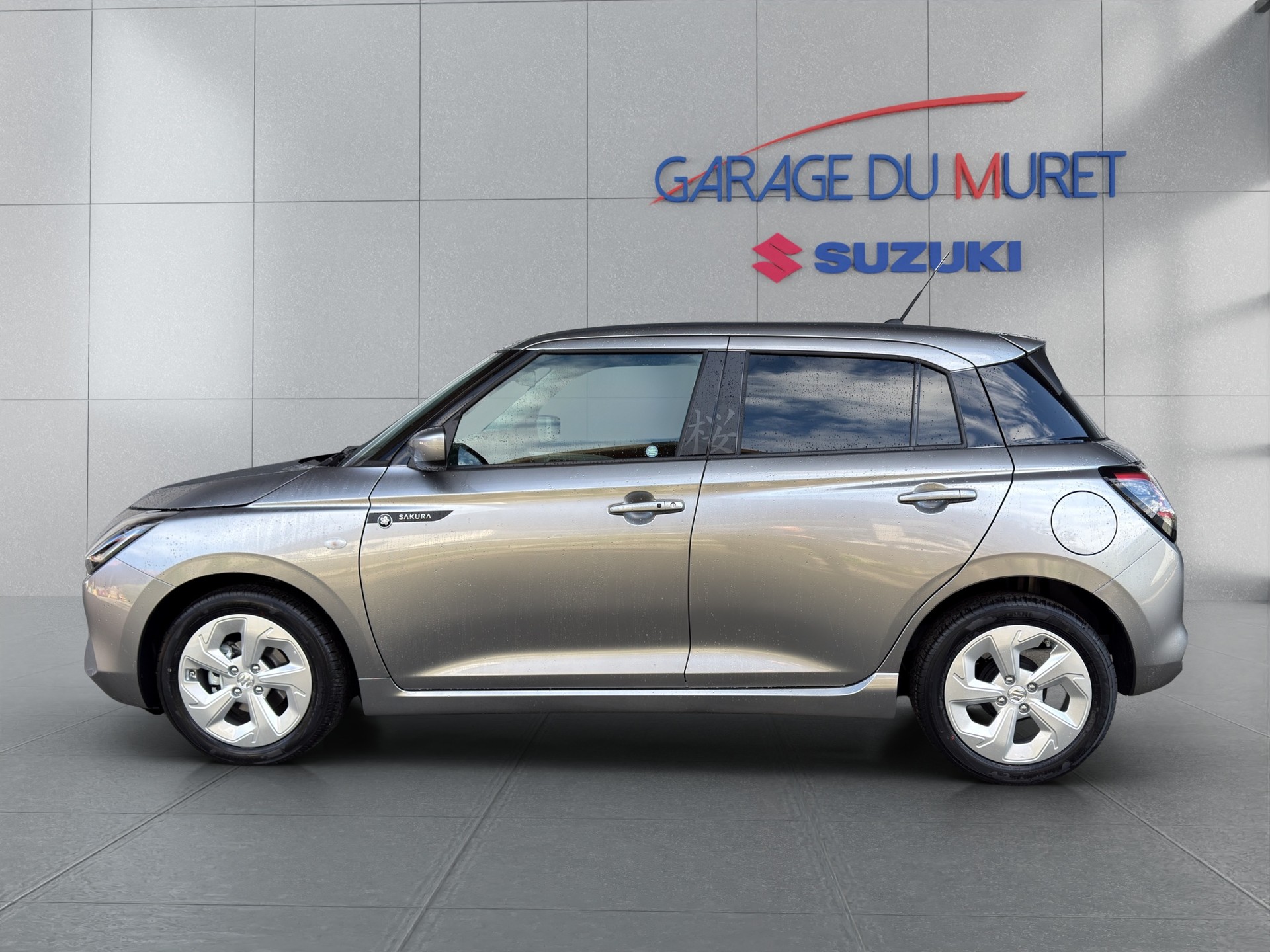 SUZUKI Swift 1.2 Sakura Hybrid CVT-image-1