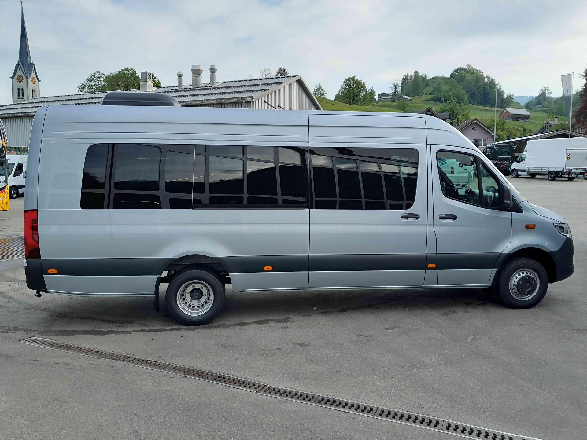 MERCEDES-BENZ Sprinter 519 CDI PRO KA eL 4x2-image-5