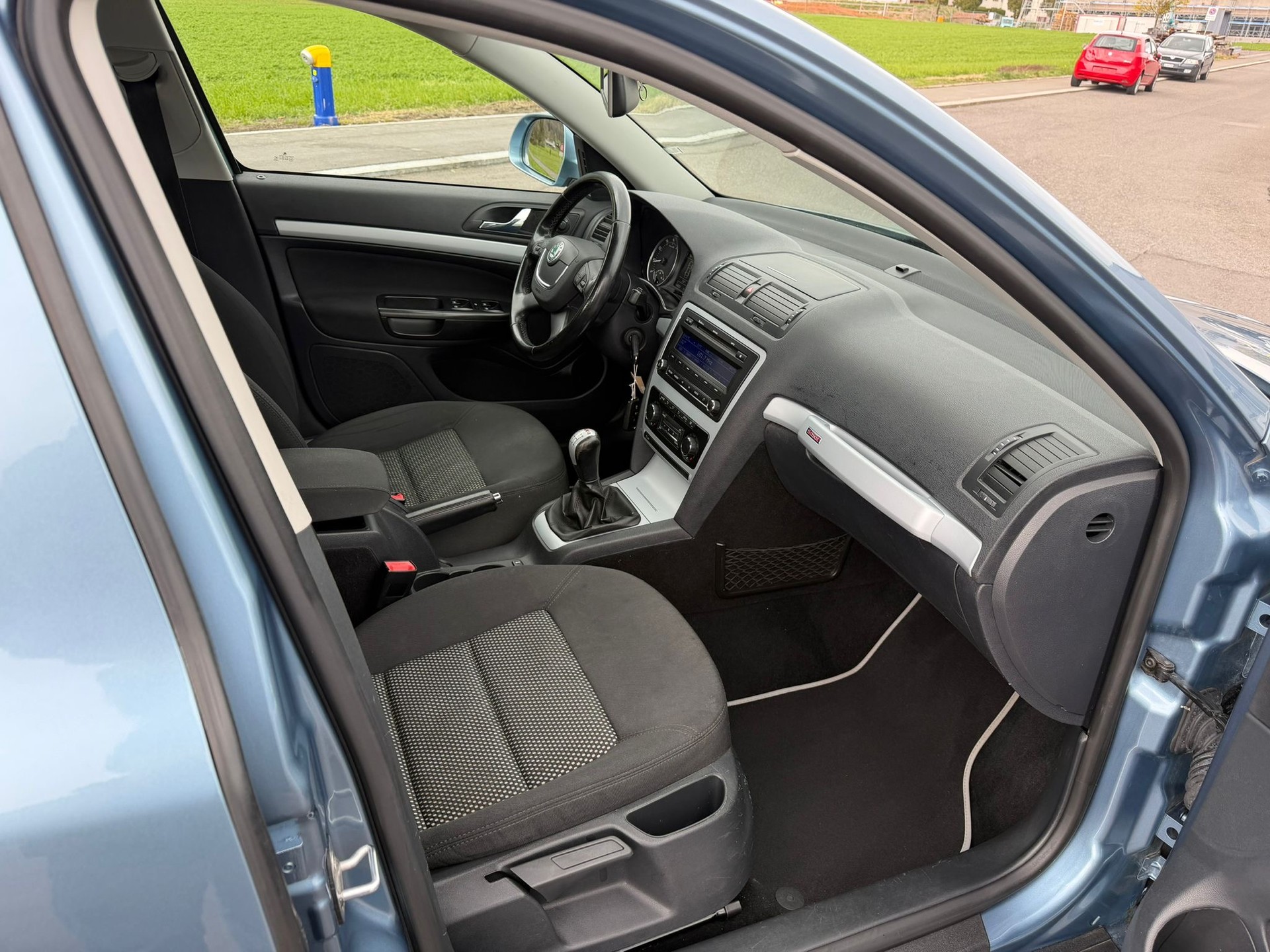 SKODA Octavia Combi 1.8 TSI Scout 4x4-image-6