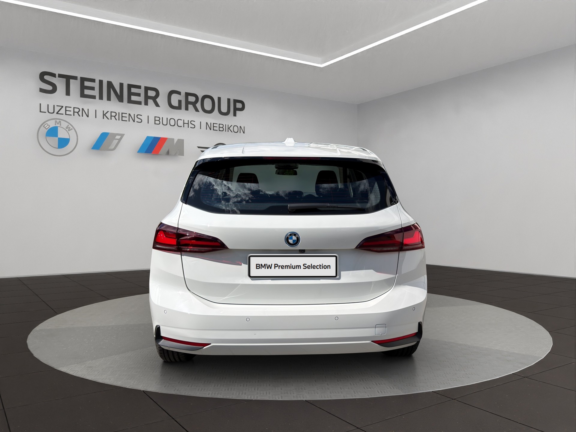 BMW 225e xDrive Active Tourer-image-6