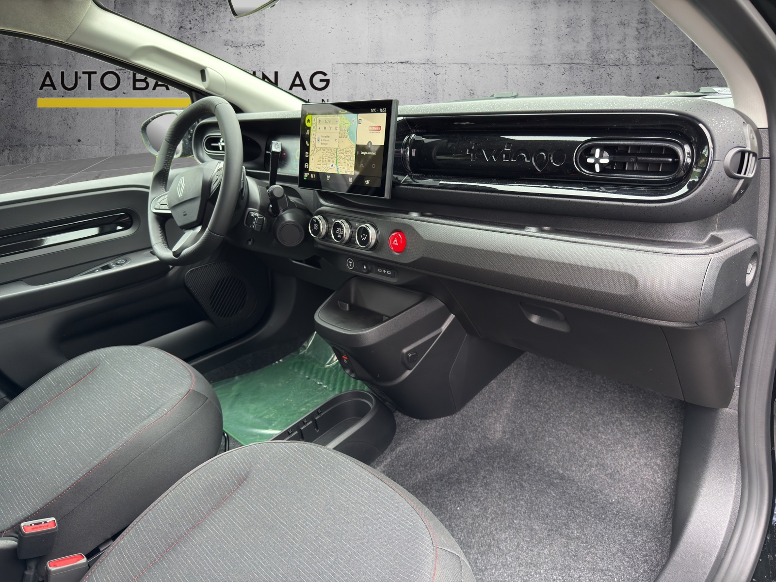 RENAULT Twingo E-Tech 27kWh Techno-image-9