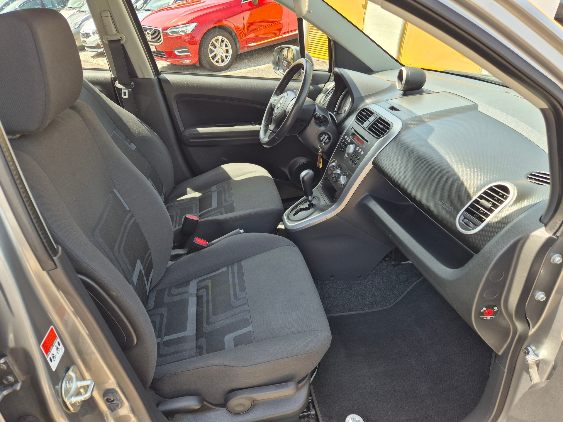 SUZUKI Splash 1.2i 16V GL Automatic-image-11