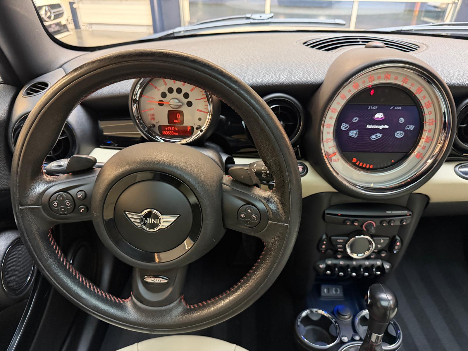 MINI R56 1.6i Cooper S-image-10