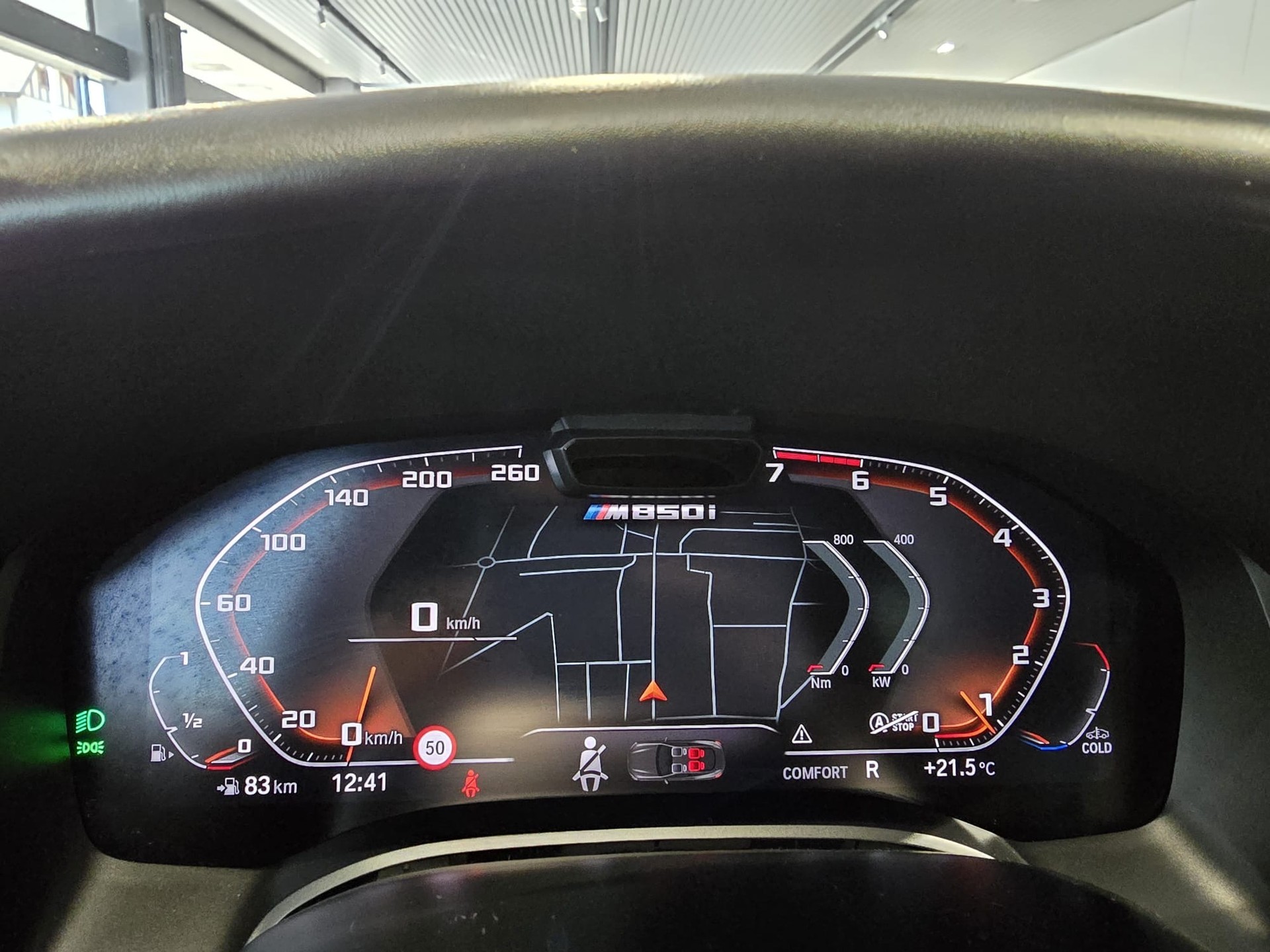 BMW M850i xDrive Steptronic-image-22