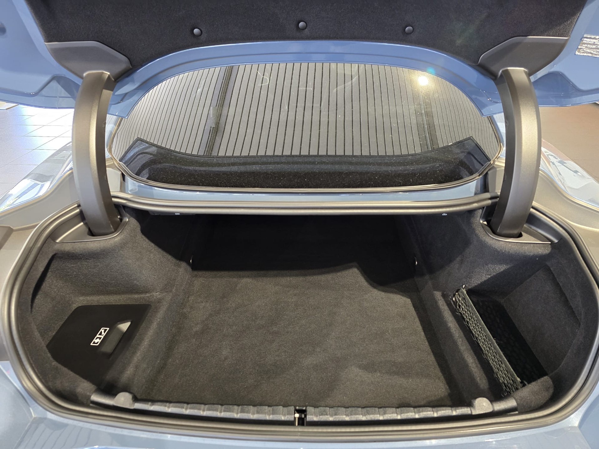 BMW M850i xDrive Steptronic-image-30