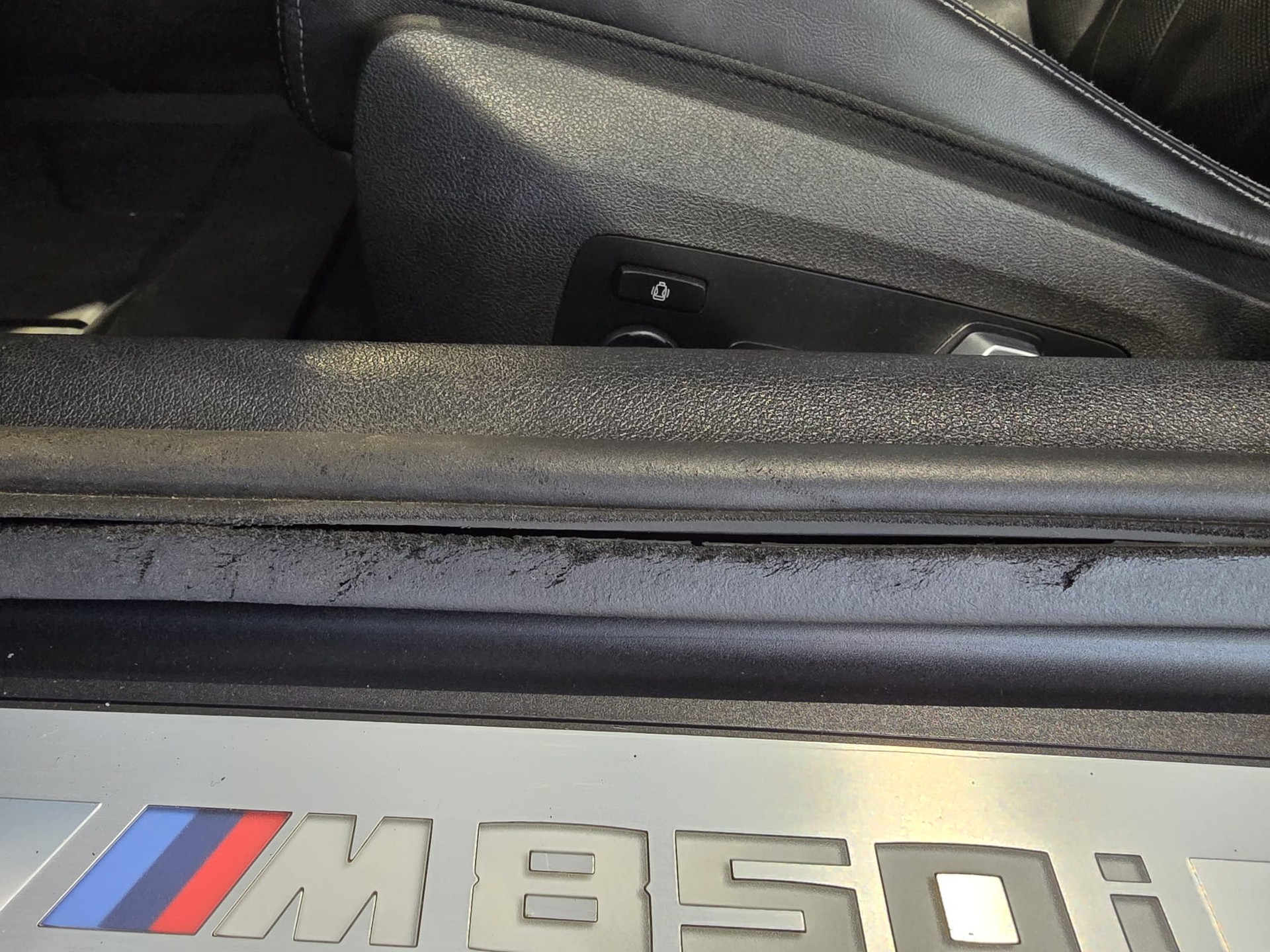 BMW M850i xDrive Steptronic-image-13