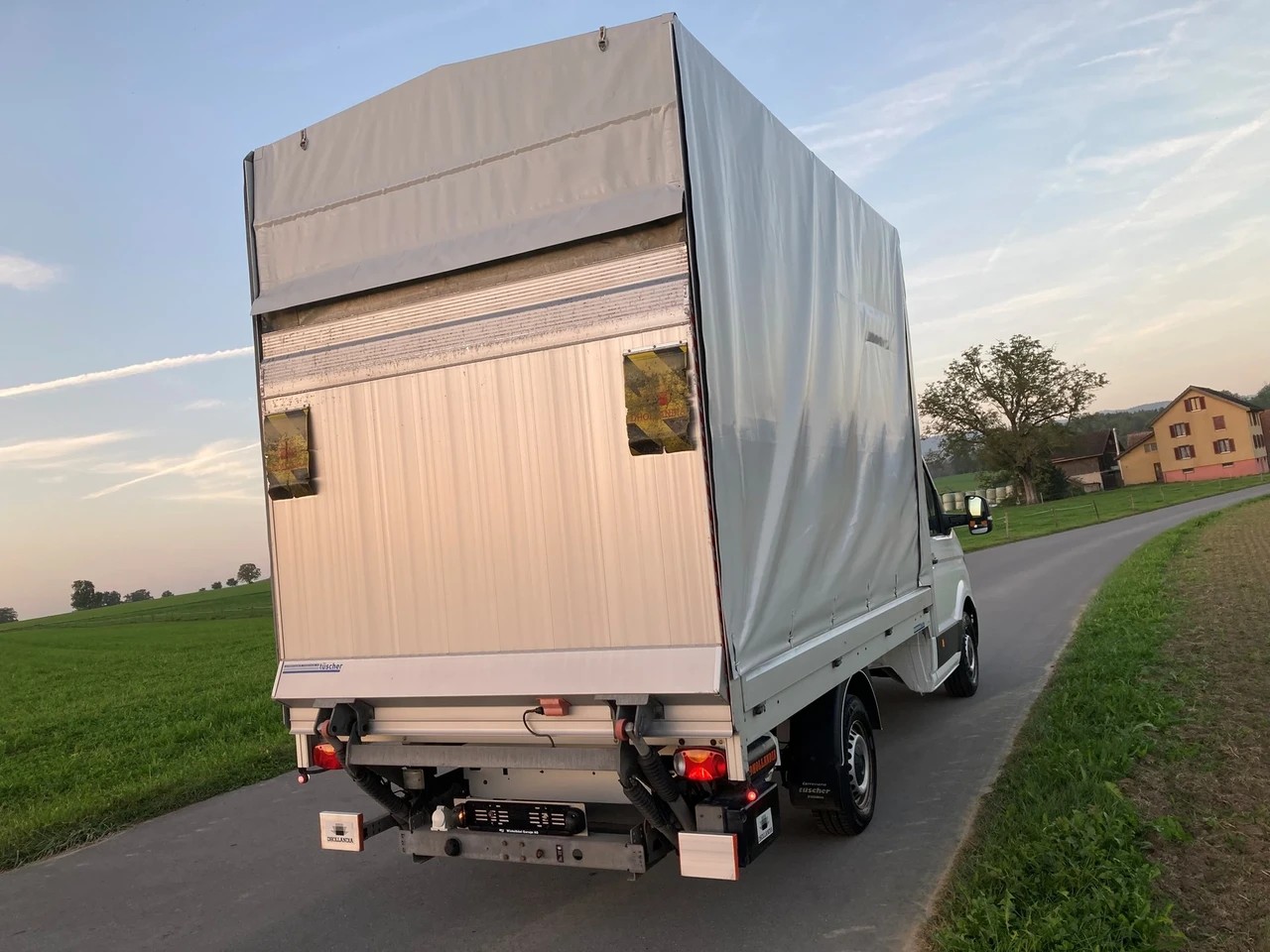 VW Crafter 35 2.0 TDI L3 A mit Hebebühne-image-2
