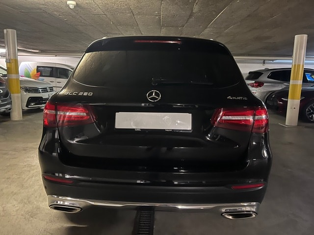 MERCEDES-BENZ GLC 250 AMG Line 4Matic 9G-Tronic-image-15