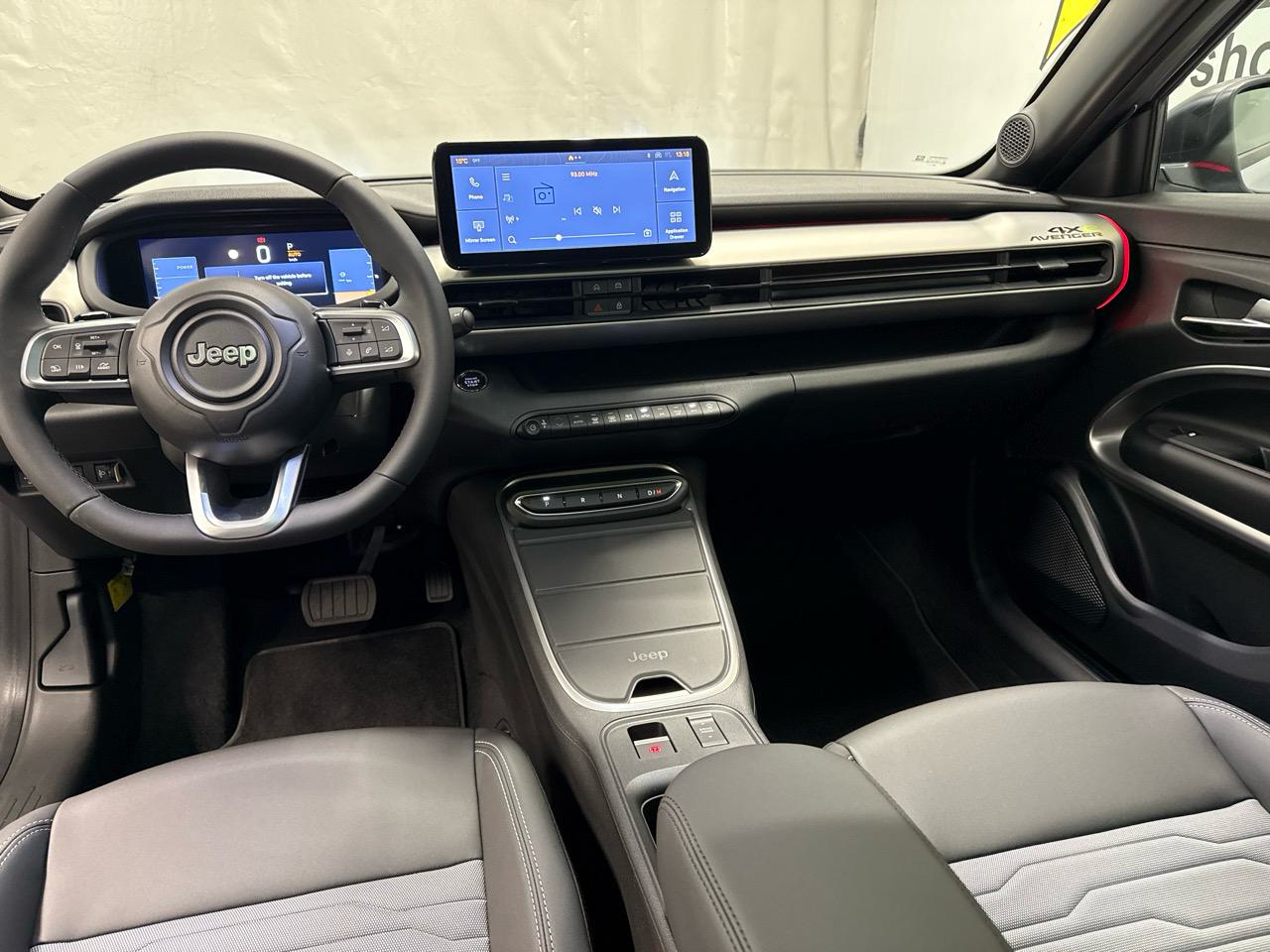 JEEP Avenger 1.2 Turbo MHEV Overland Sky 4xe-image-5
