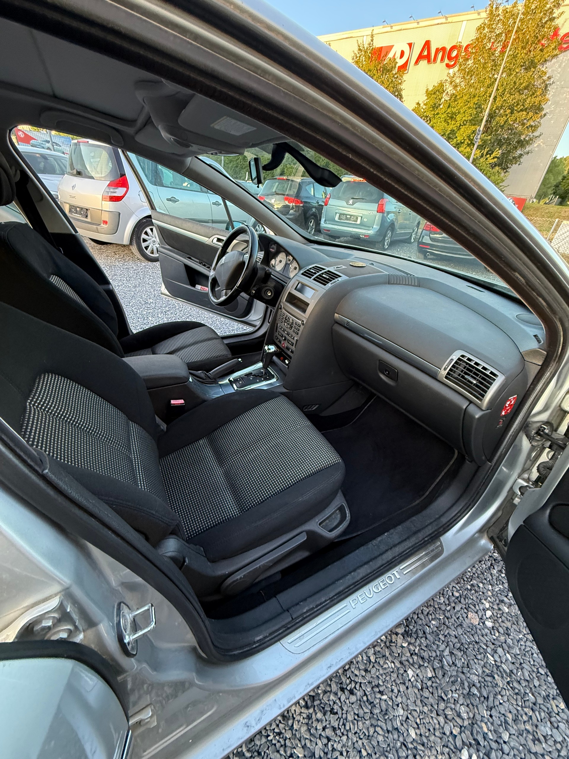PEUGEOT 407 SW 2.0 SR Selection-image-11