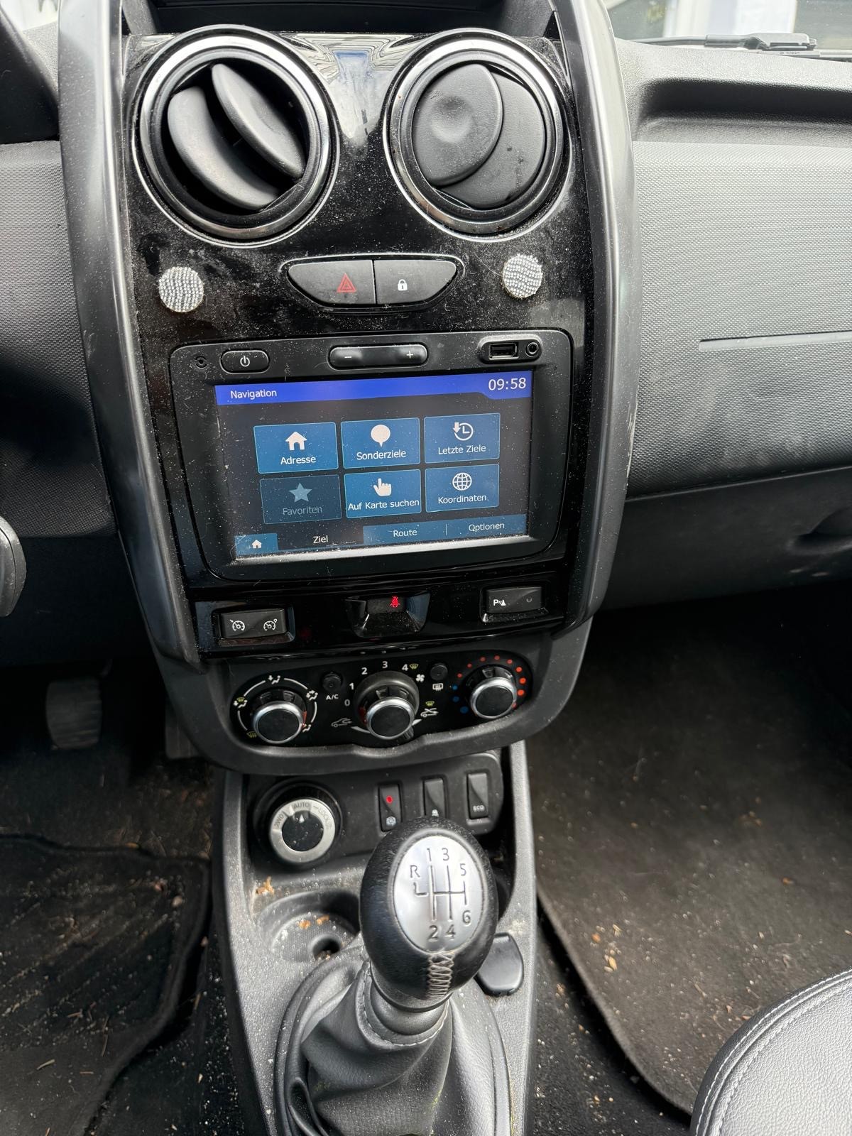 DACIA Duster 1.2 T Fischer man's Friend 4x4-image-8