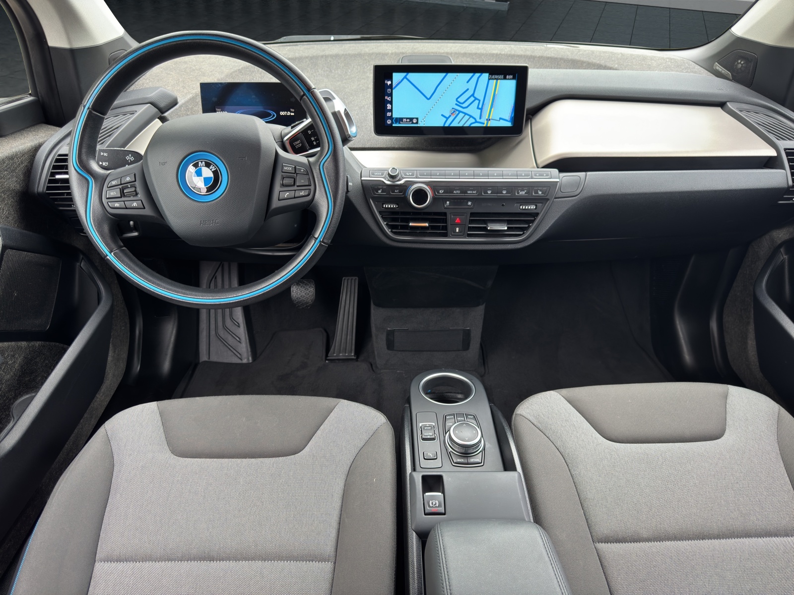 BMW i3 S 120 Ah COMFORT PAKET-image-10