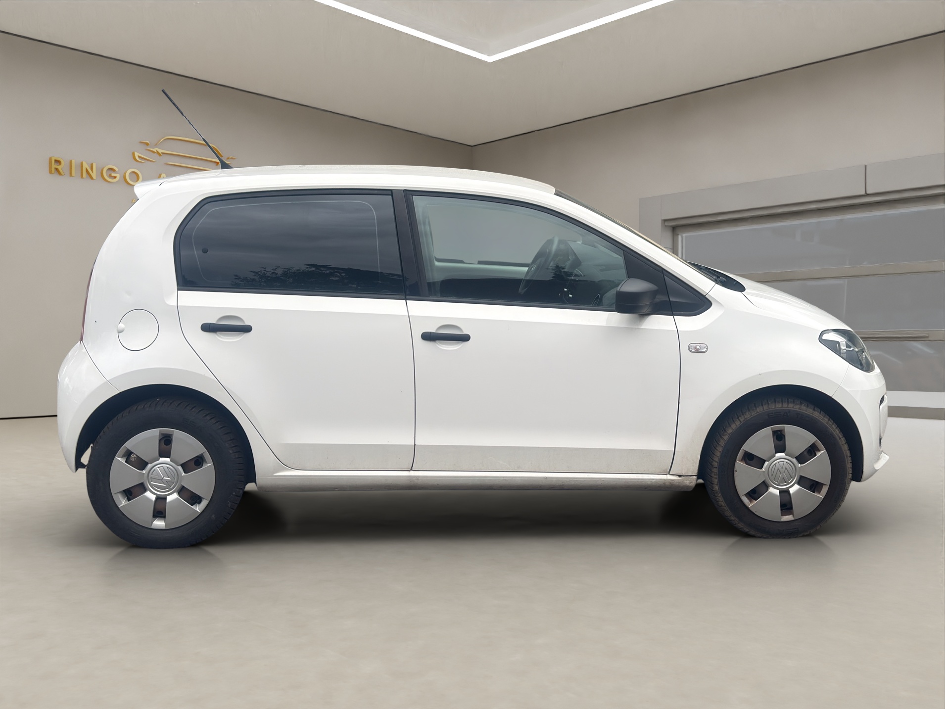 VW Up 1.0 white up Art on Ice-image-7