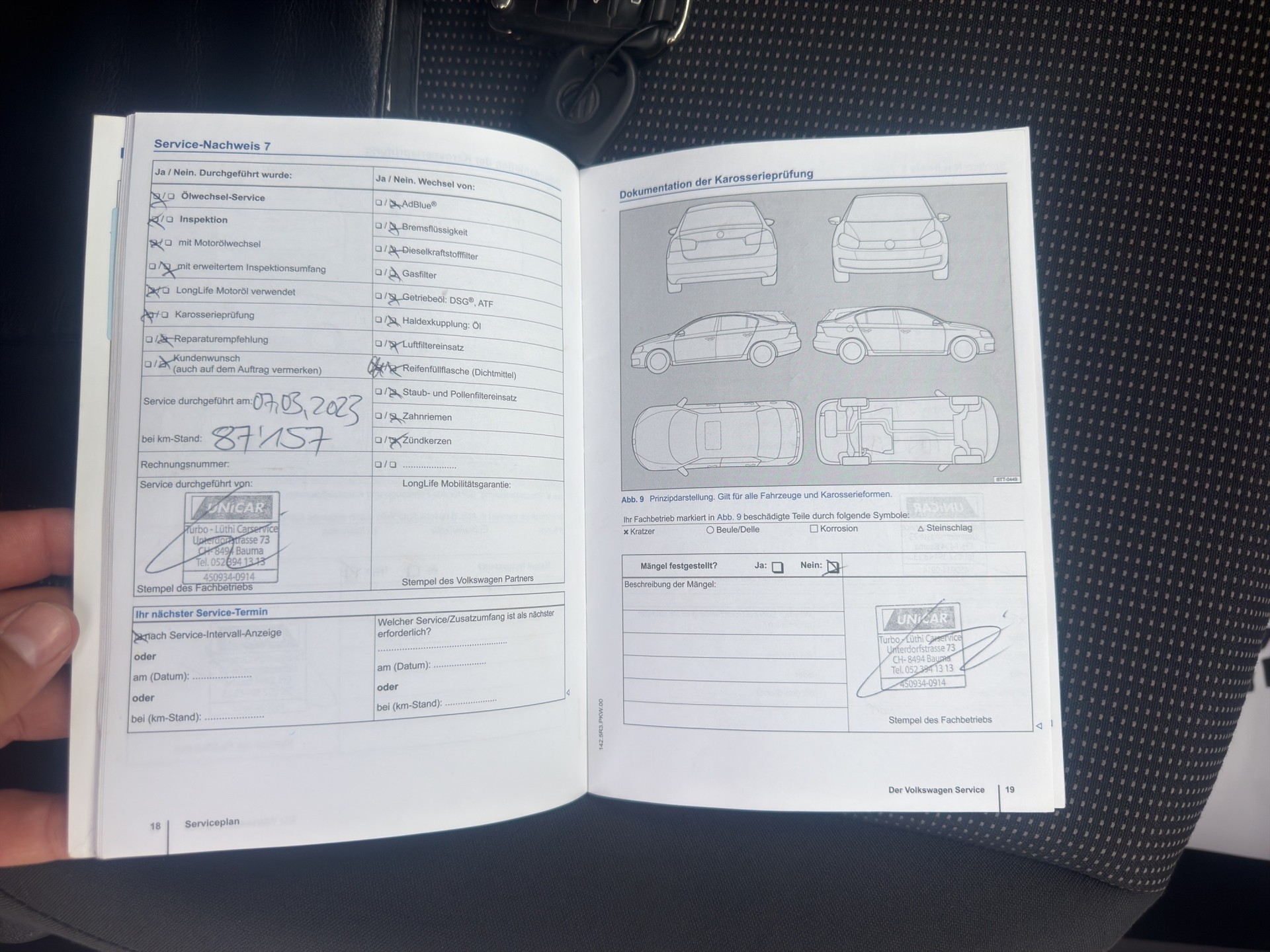 VW Up 1.0 white up Art on Ice-image-15
