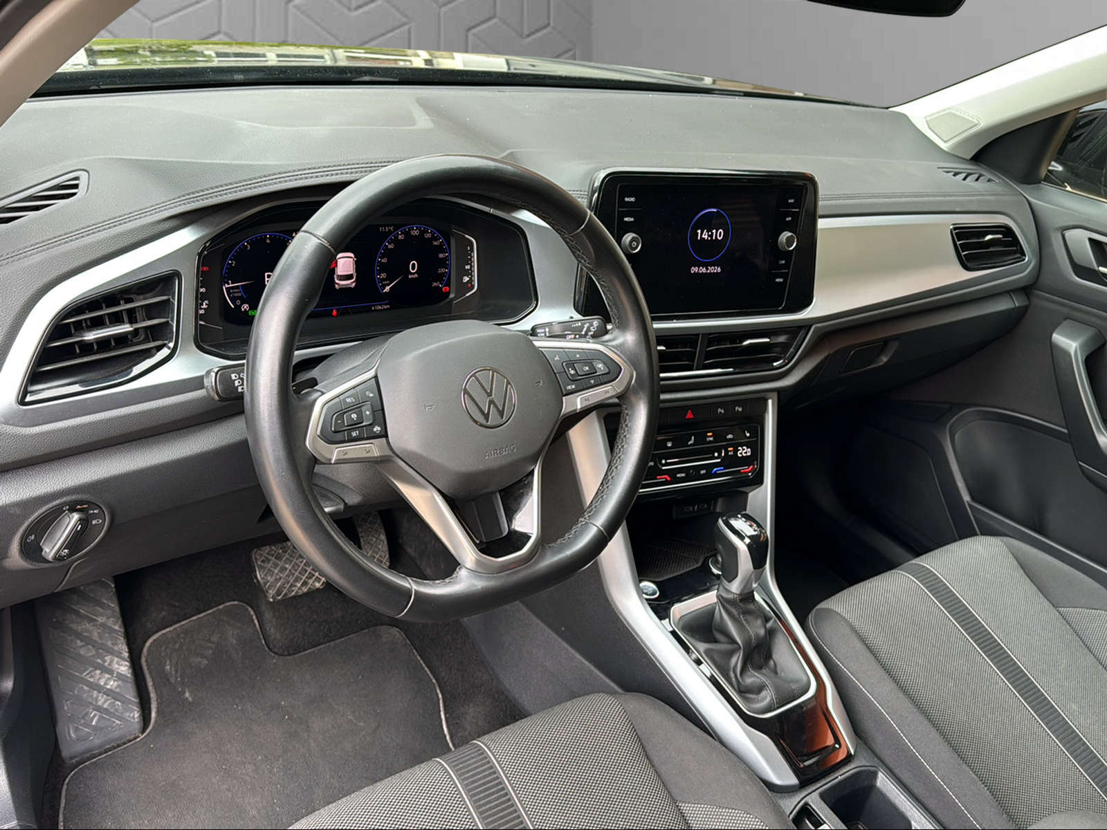 VW T-Roc 1.5 TSI EVO Life DSG-image-11