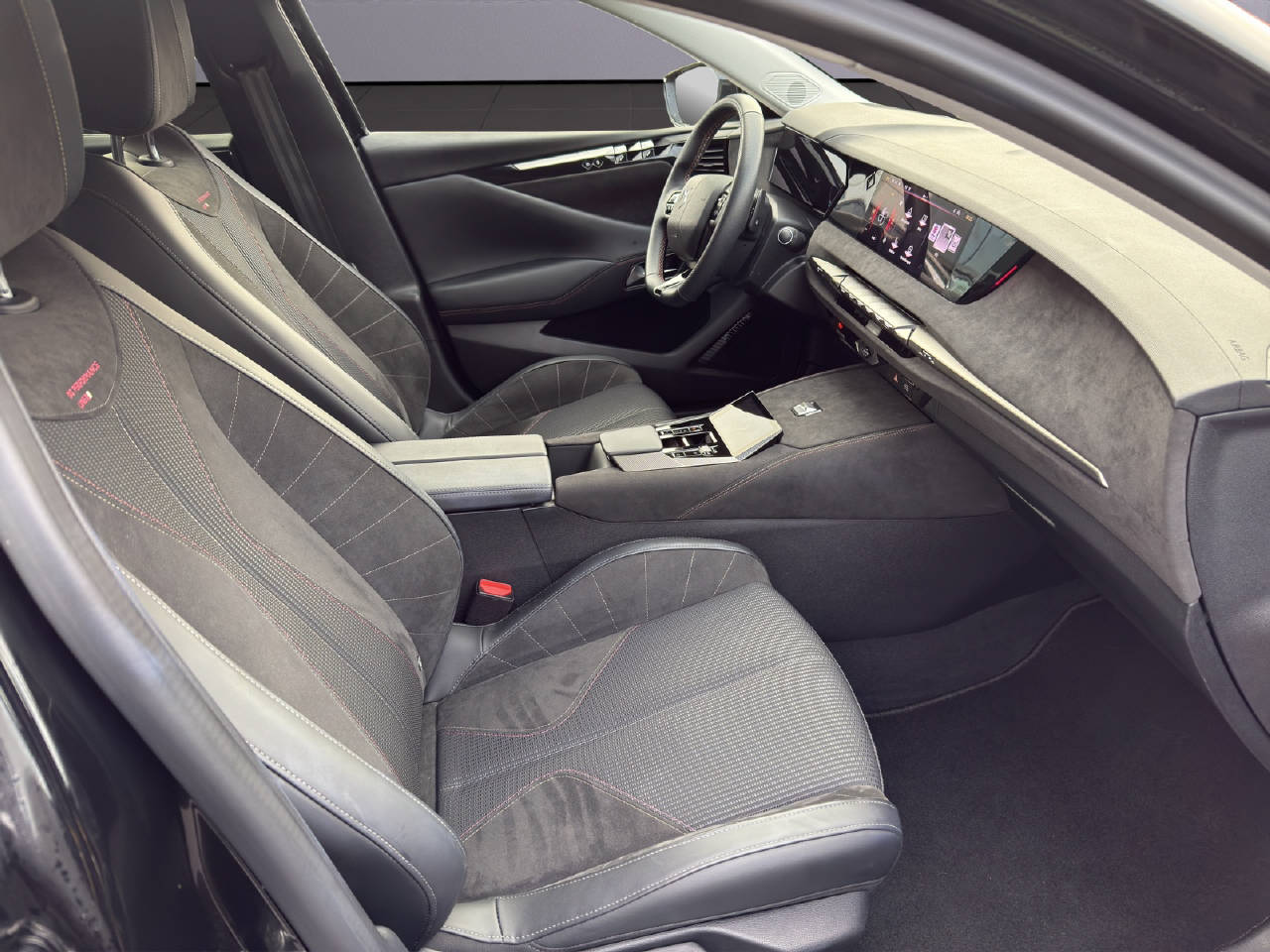 DS AUTOMOBILES 4 1.6 E-Tense Ligne Noire-image-8
