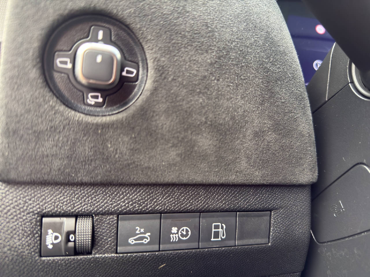 DS AUTOMOBILES 4 1.6 E-Tense Ligne Noire-image-12