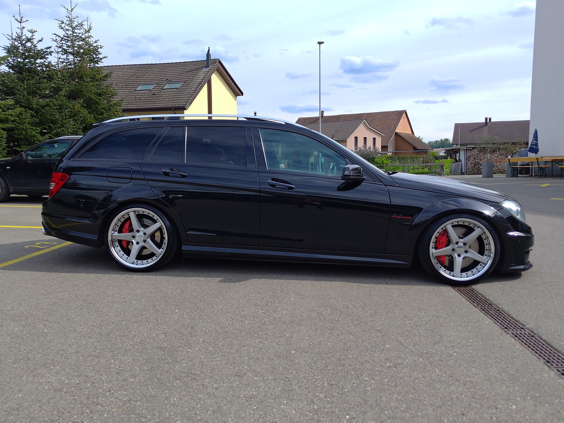 MERCEDES-BENZ C 63 V8 AMG-image-1