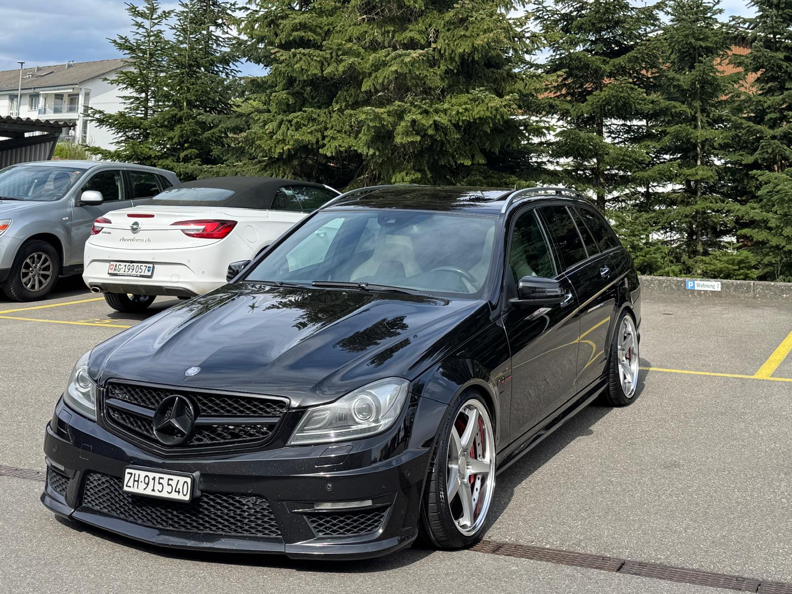 MERCEDES-BENZ C 63 V8 AMG-image-0