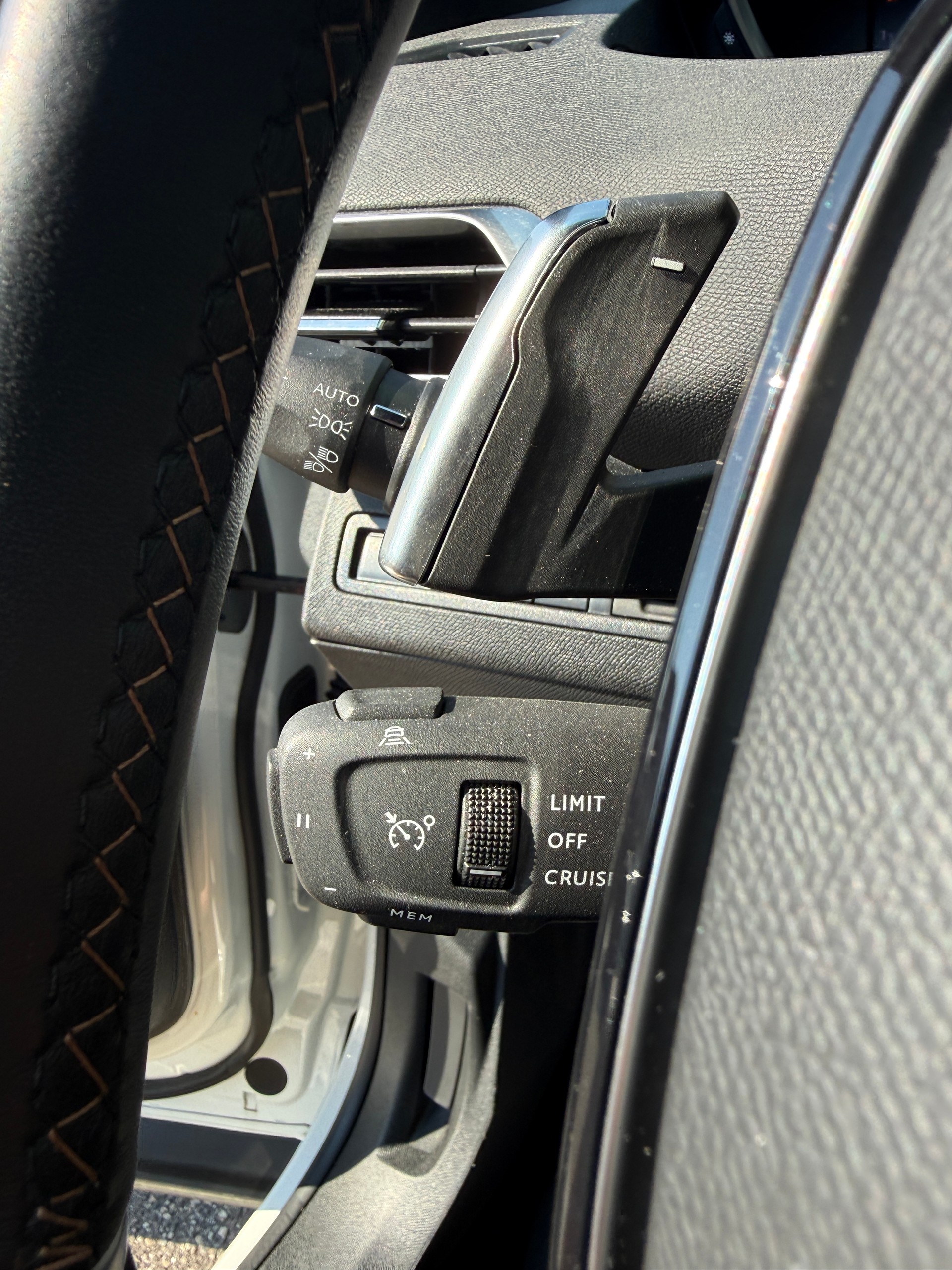 PEUGEOT 5008 1.5 BlueHDi GT EAT8-image-12