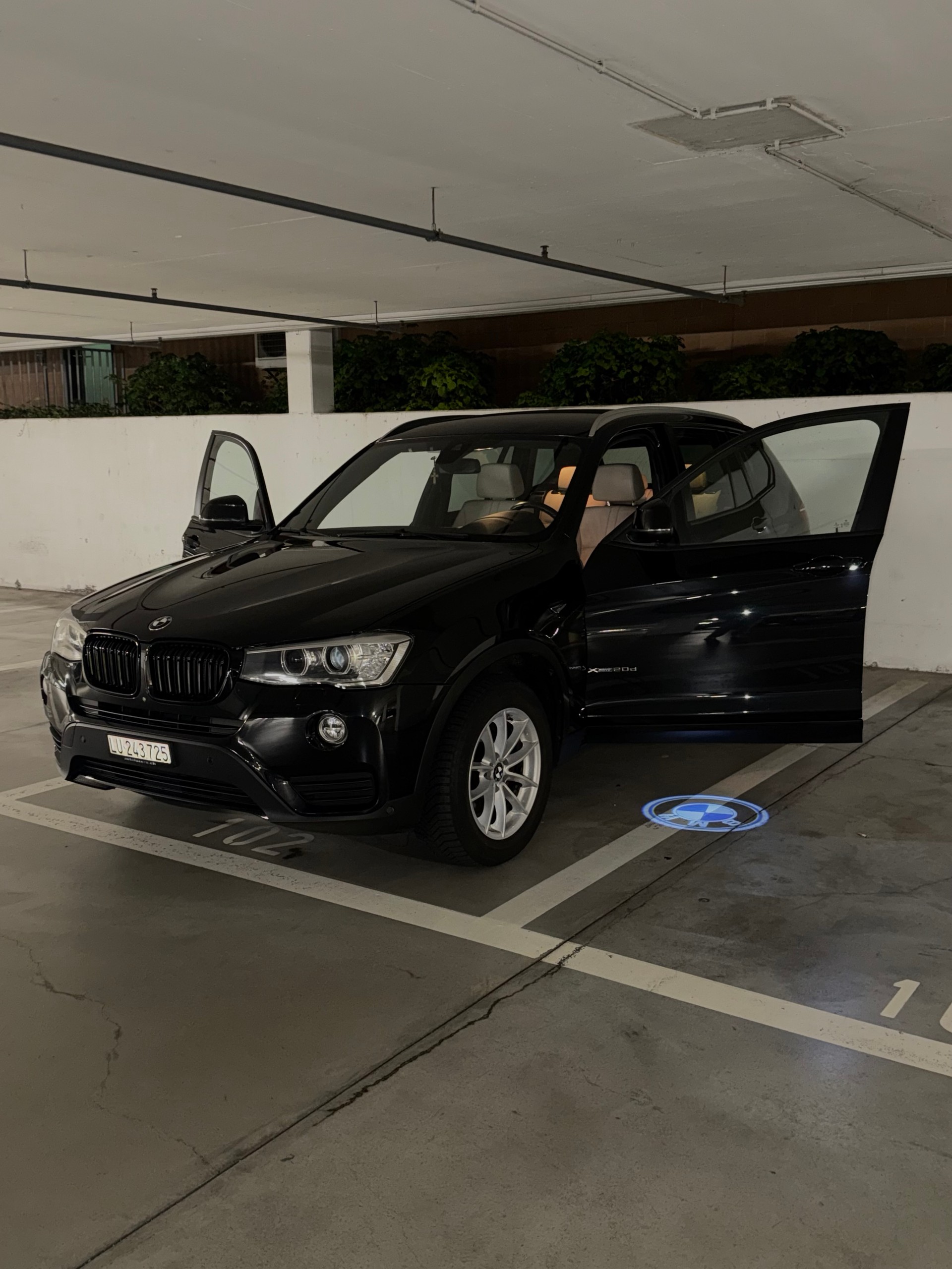 BMW 20d xDrive-image-1
