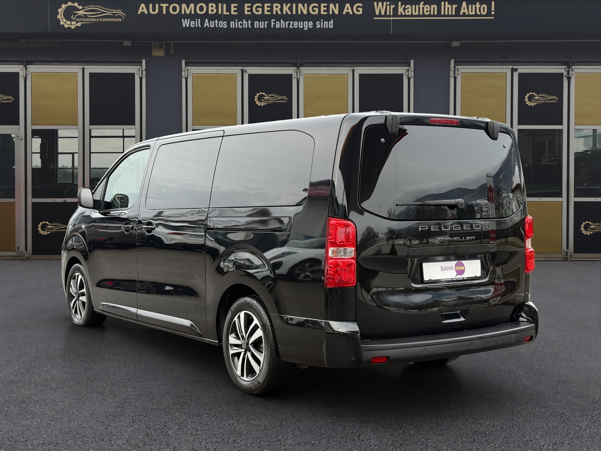 PEUGEOT Traveller 2.0 BlueHDi Business Long EAT8-image-6