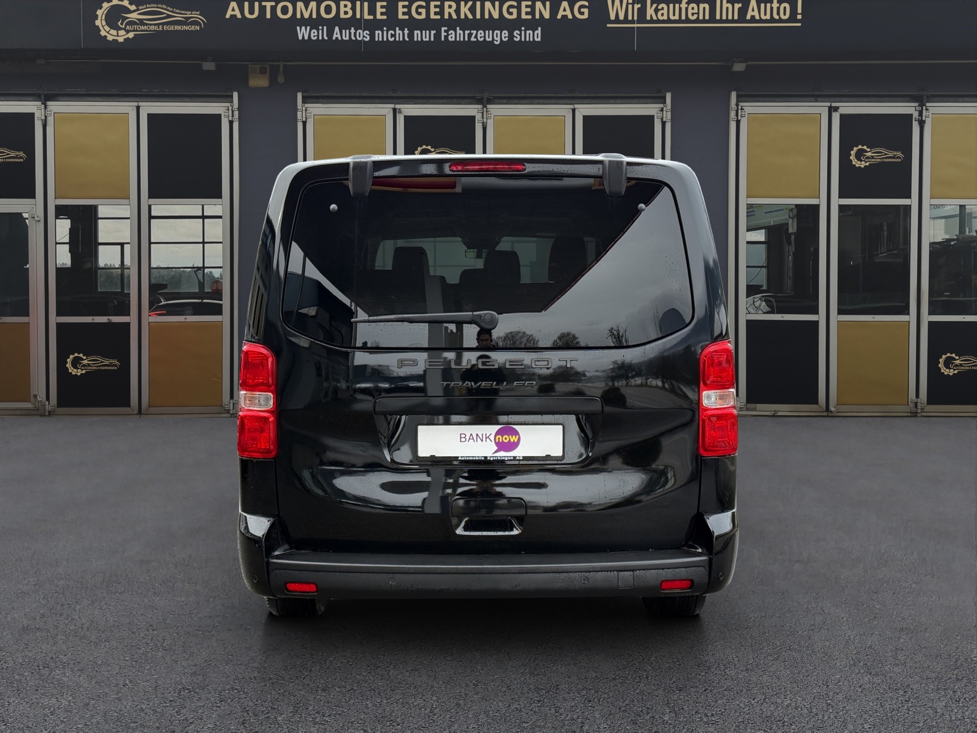PEUGEOT Traveller 2.0 BlueHDi Business Long EAT8-image-5