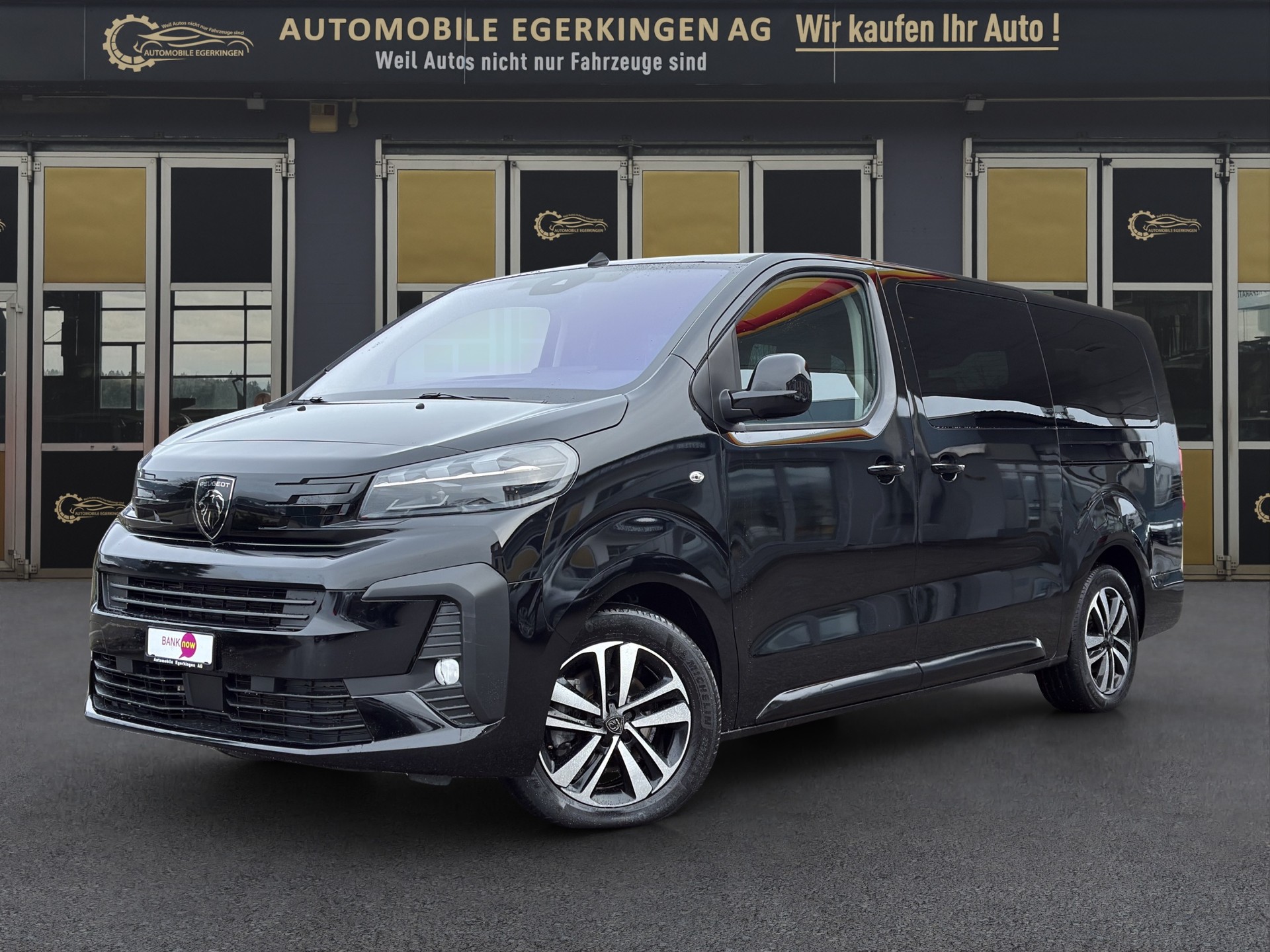 PEUGEOT Traveller 2.0 BlueHDi Business Long EAT8-image-0