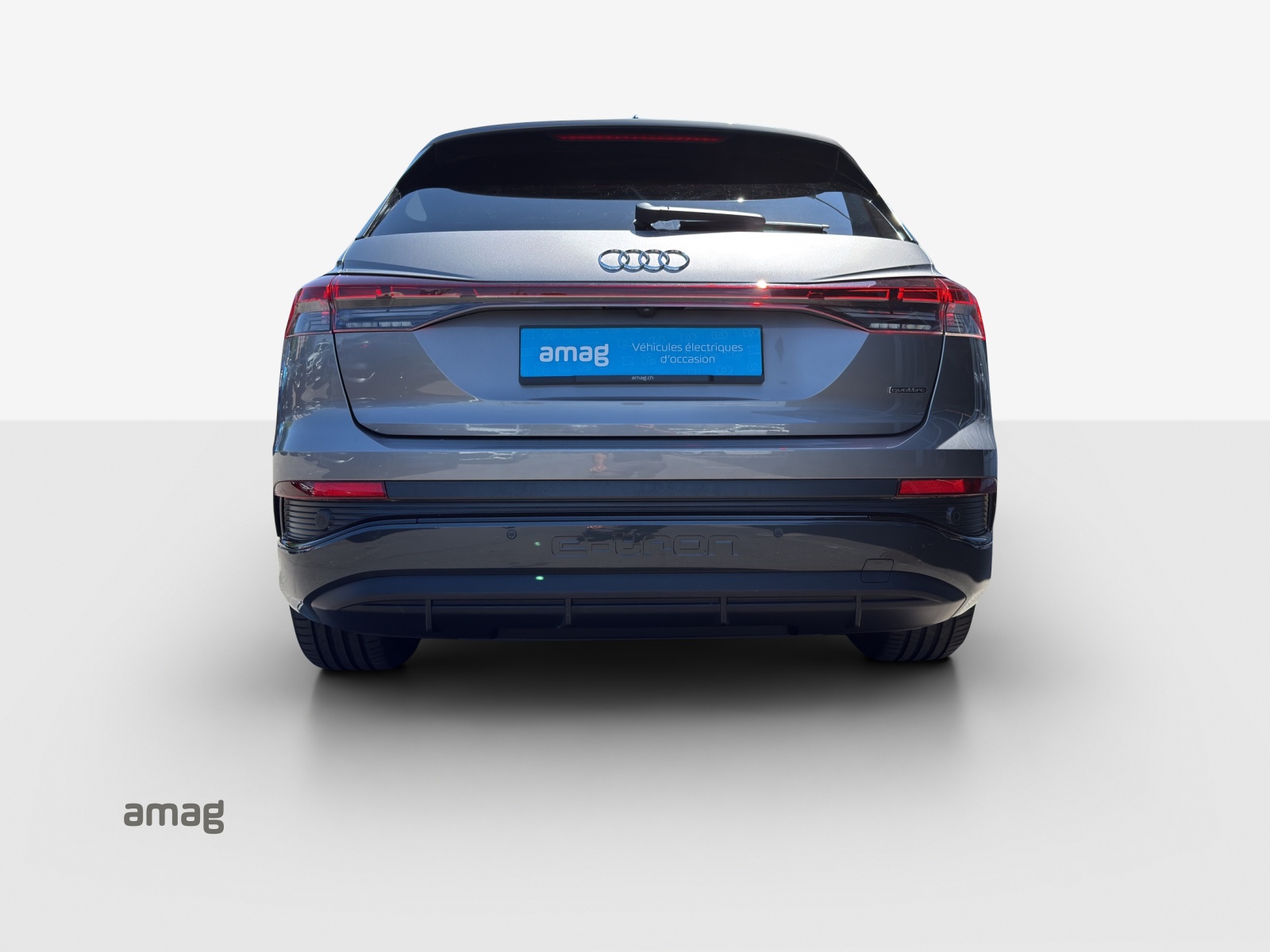 AUDI Q4 e-tron 50 quattro-image-4