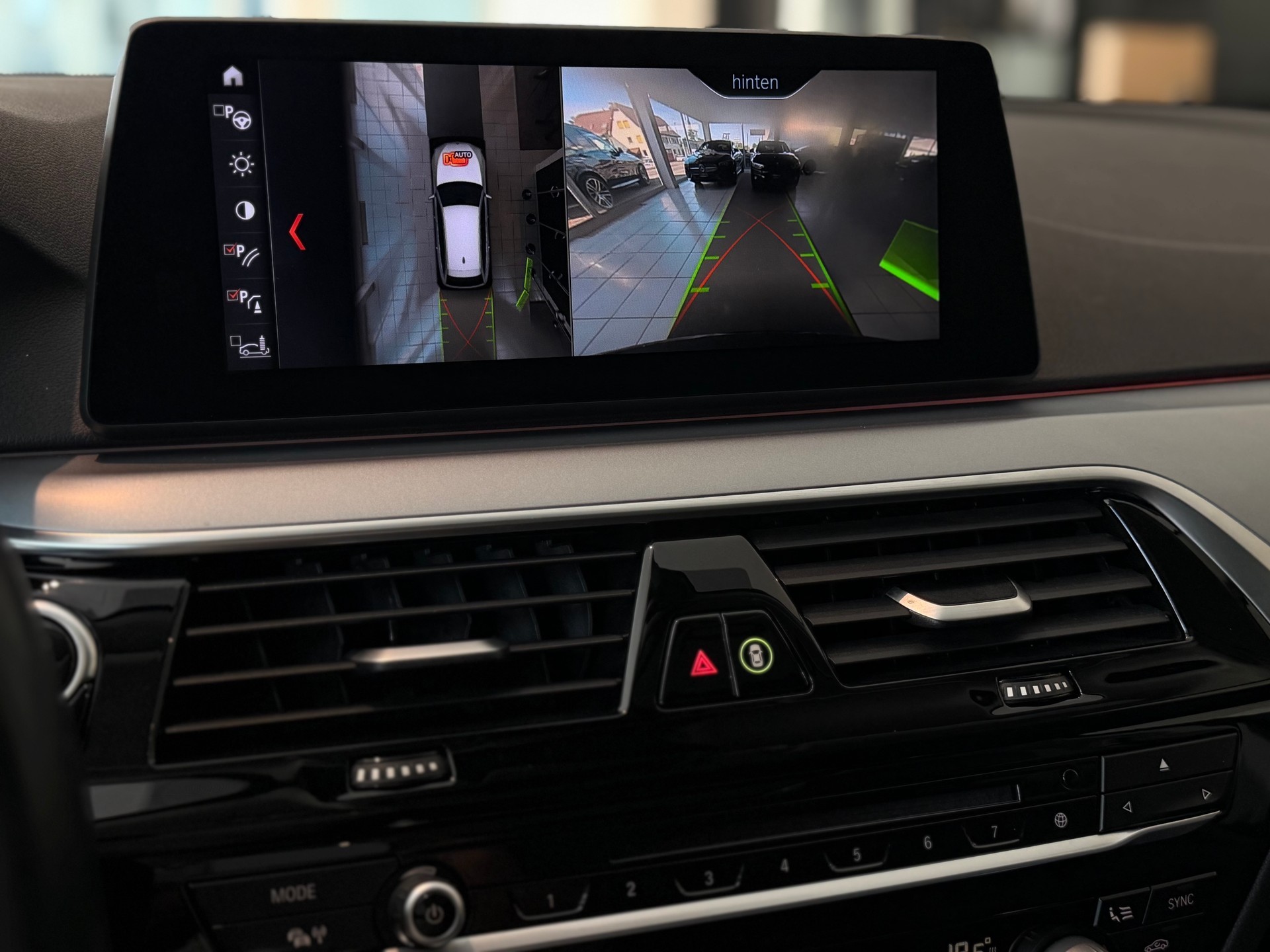BMW 530d xDrive Touring Steptronic **TOP AUSSTATTUNG**-image-16