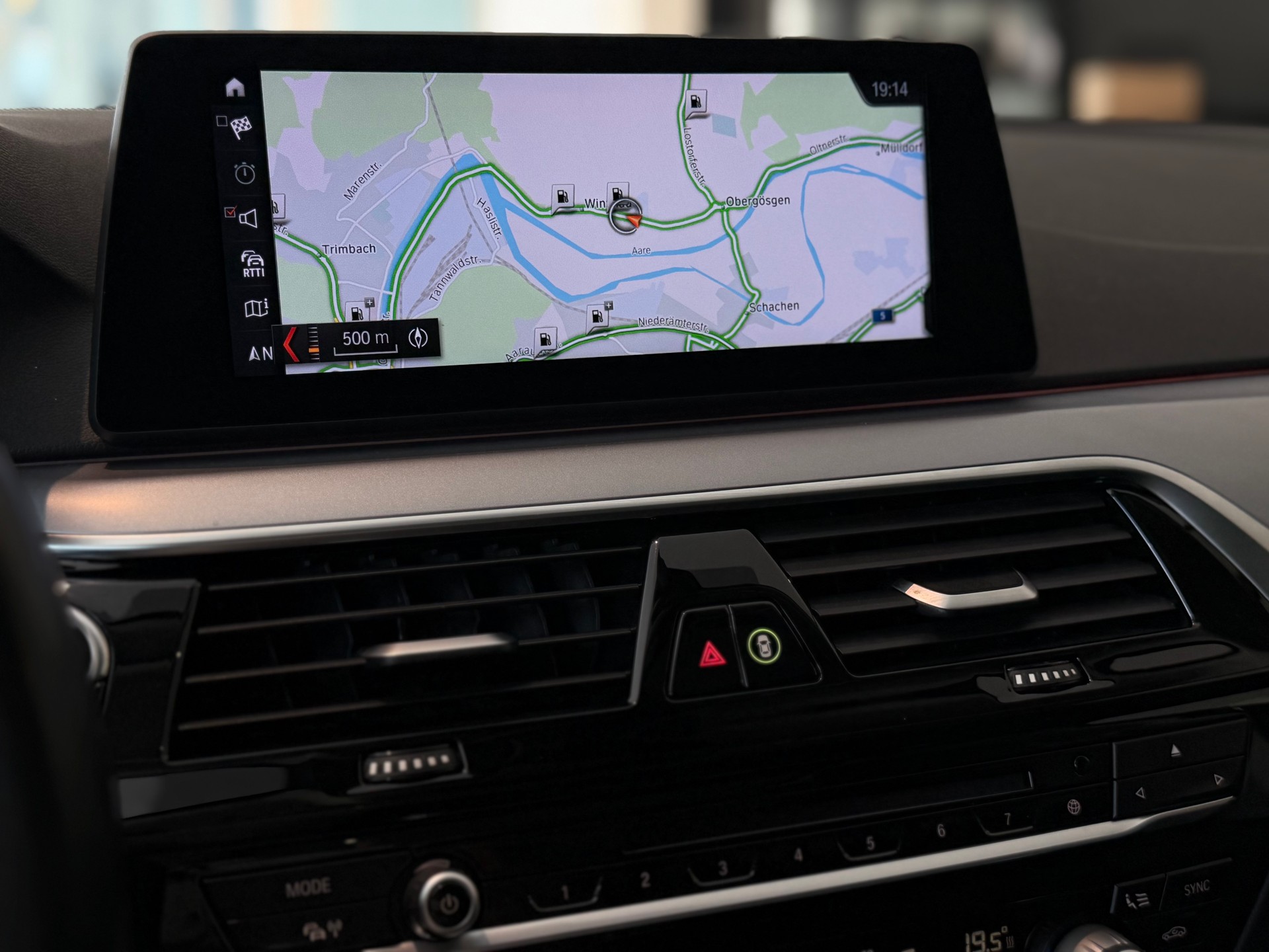 BMW 530d xDrive Touring Steptronic **TOP AUSSTATTUNG**-image-15