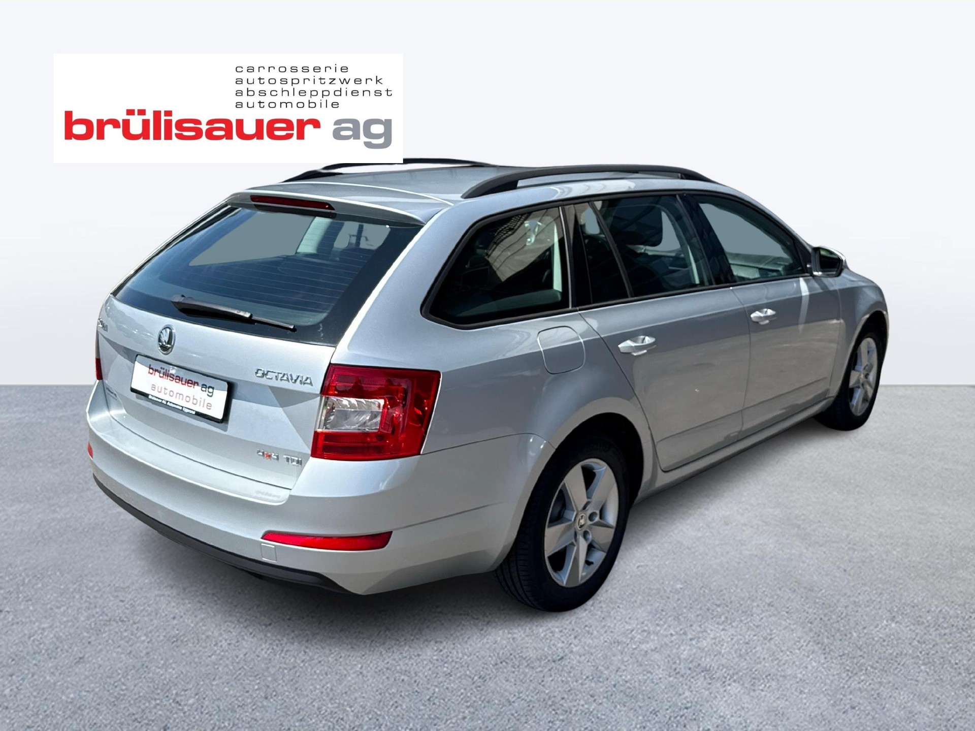 SKODA Octavia Combi 1.6 TDI 105 Ambition 4x4-image-4