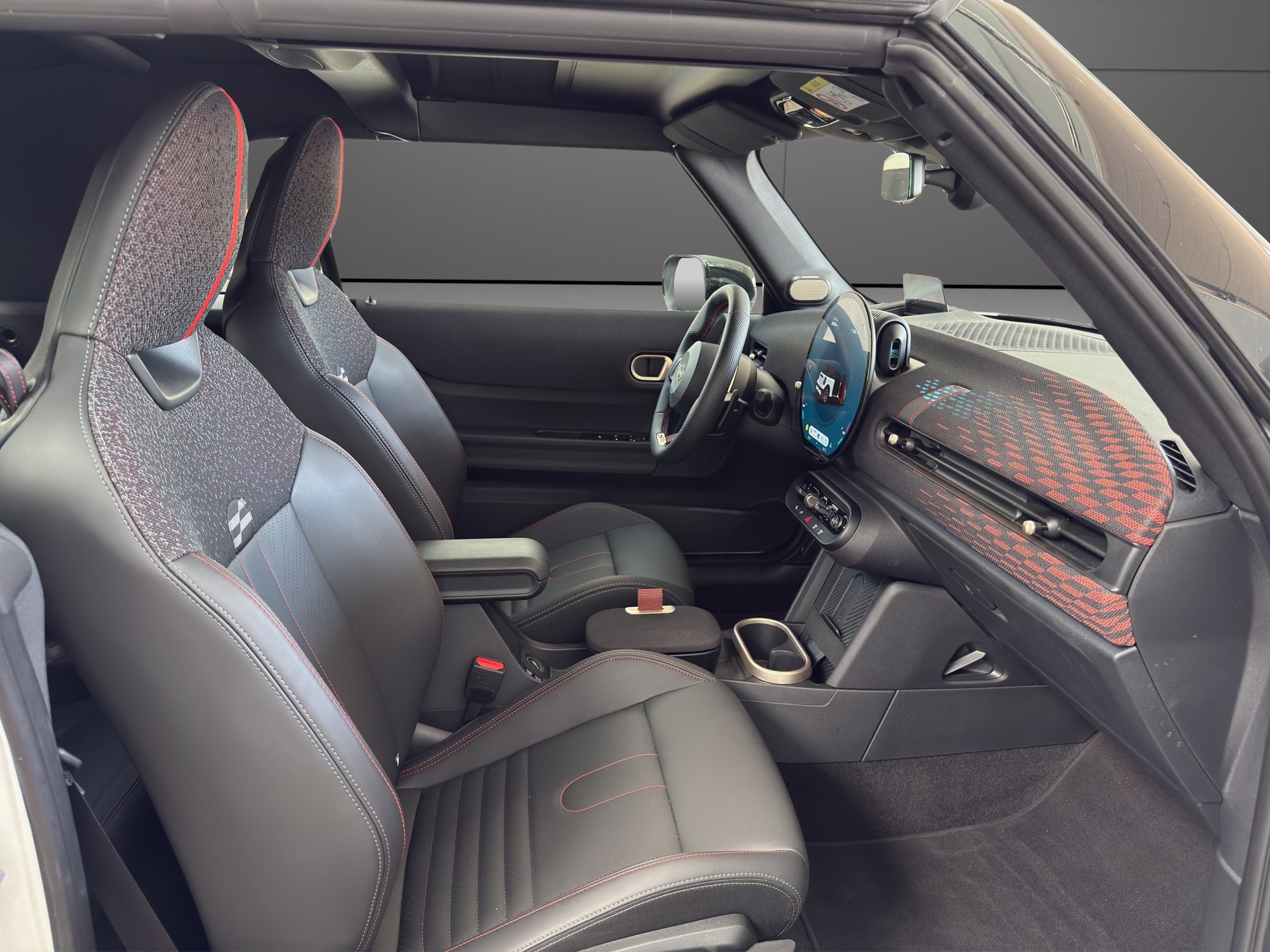 MINI Cooper John Cooper Works Cabriolet DKG-image-11