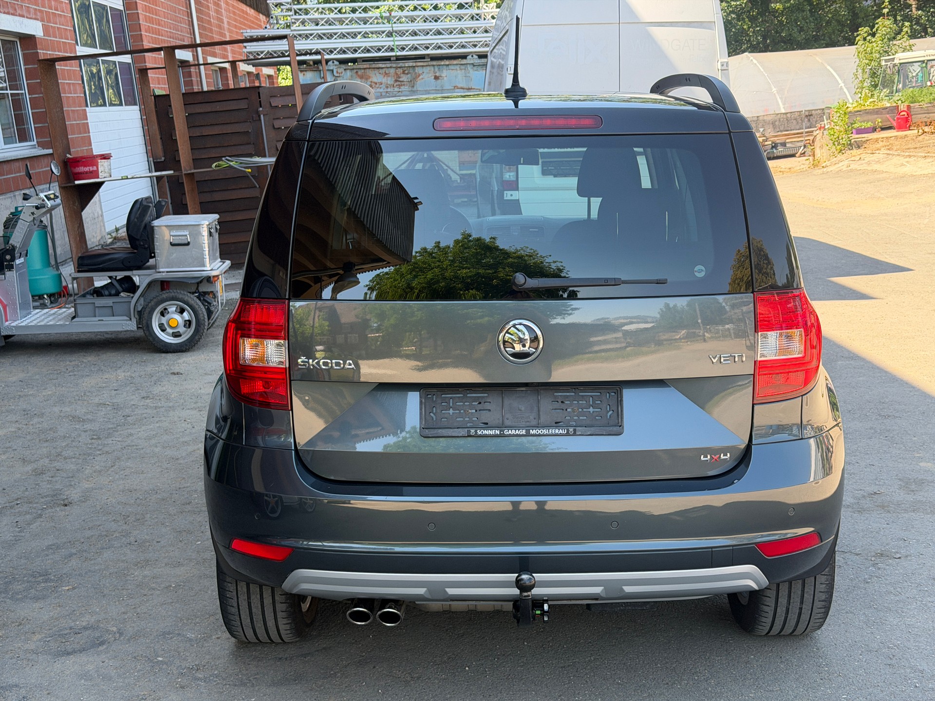 SKODA Yeti 2.0 TDI Ambition 4x4 DSG-image-2
