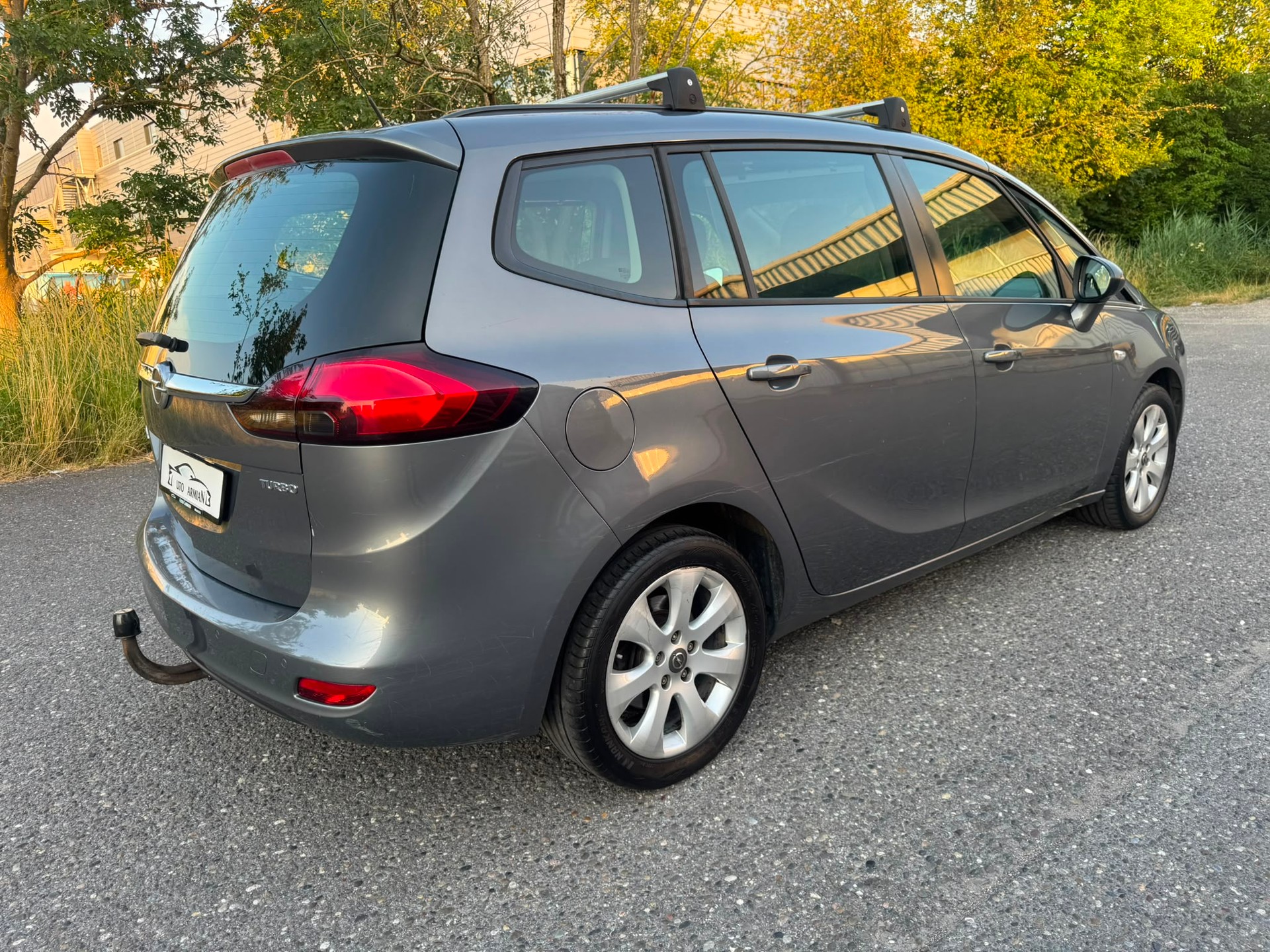 OPEL Zafira Tourer 1.4i 16V Turbo Drive Automatic-image-4