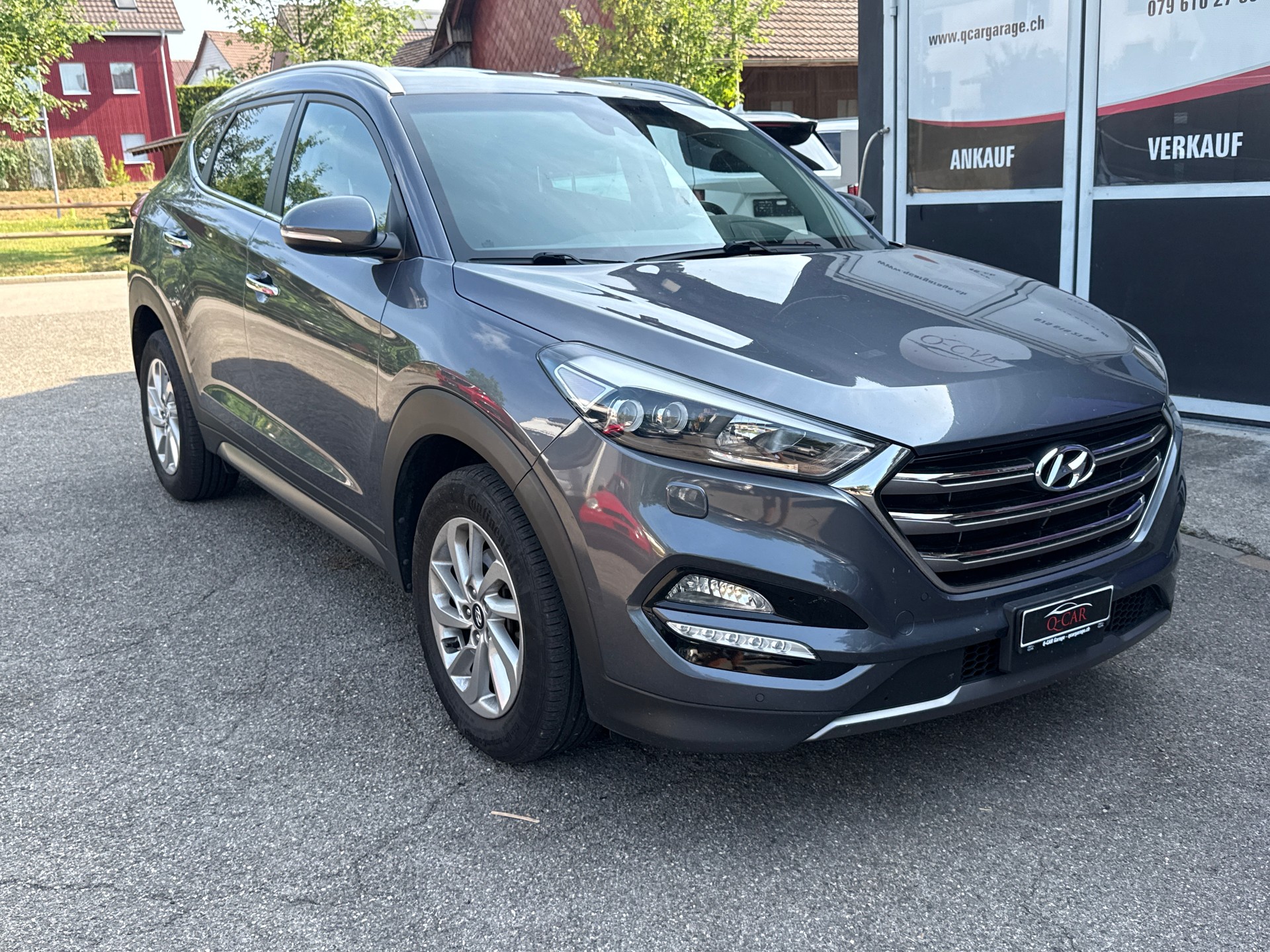 HYUNDAI Tucson 2.0 CRDI Plena 2WD-image-1
