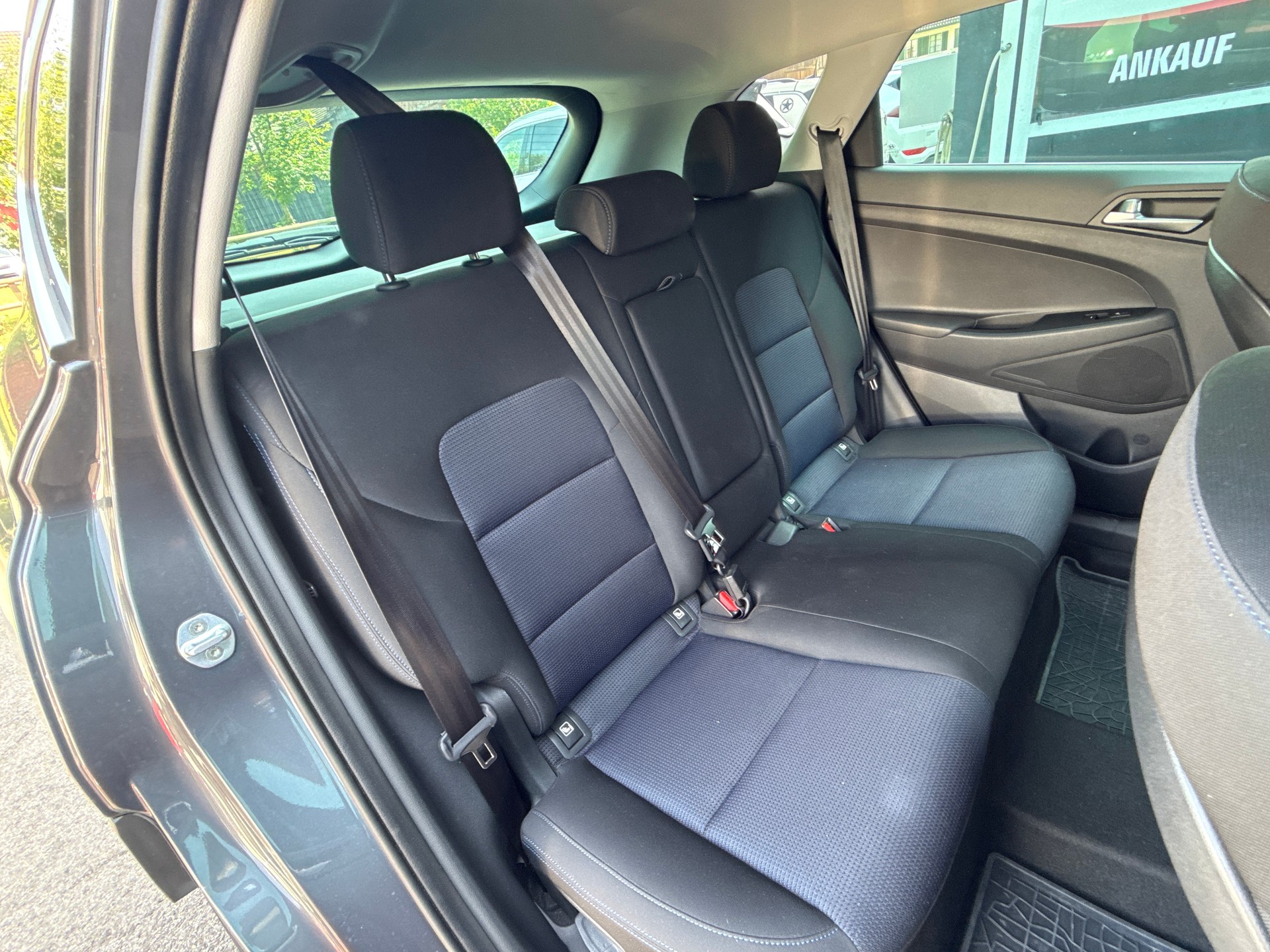 HYUNDAI Tucson 2.0 CRDI Plena 2WD-image-15