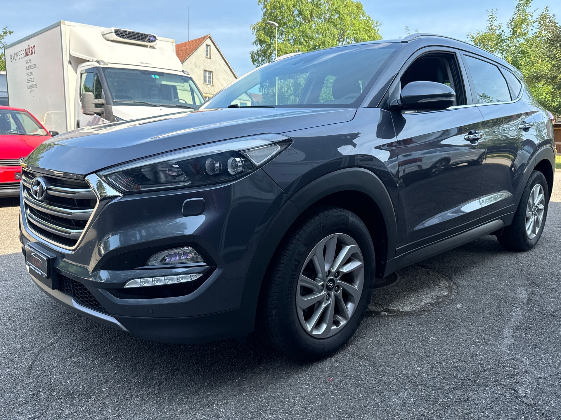 HYUNDAI Tucson 2.0 CRDI Plena 2WD-image-2