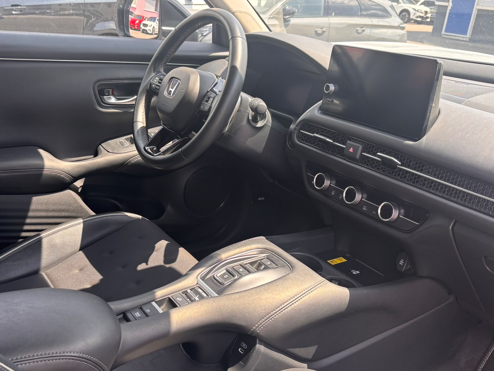 HONDA ZR-V 2.0i MMD Hybrid Sport Automatic-image-14