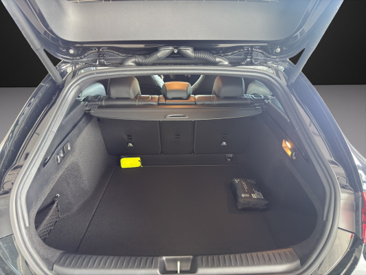 MERCEDES-BENZ CLA SB 220 4M 8G-DCT-image-10