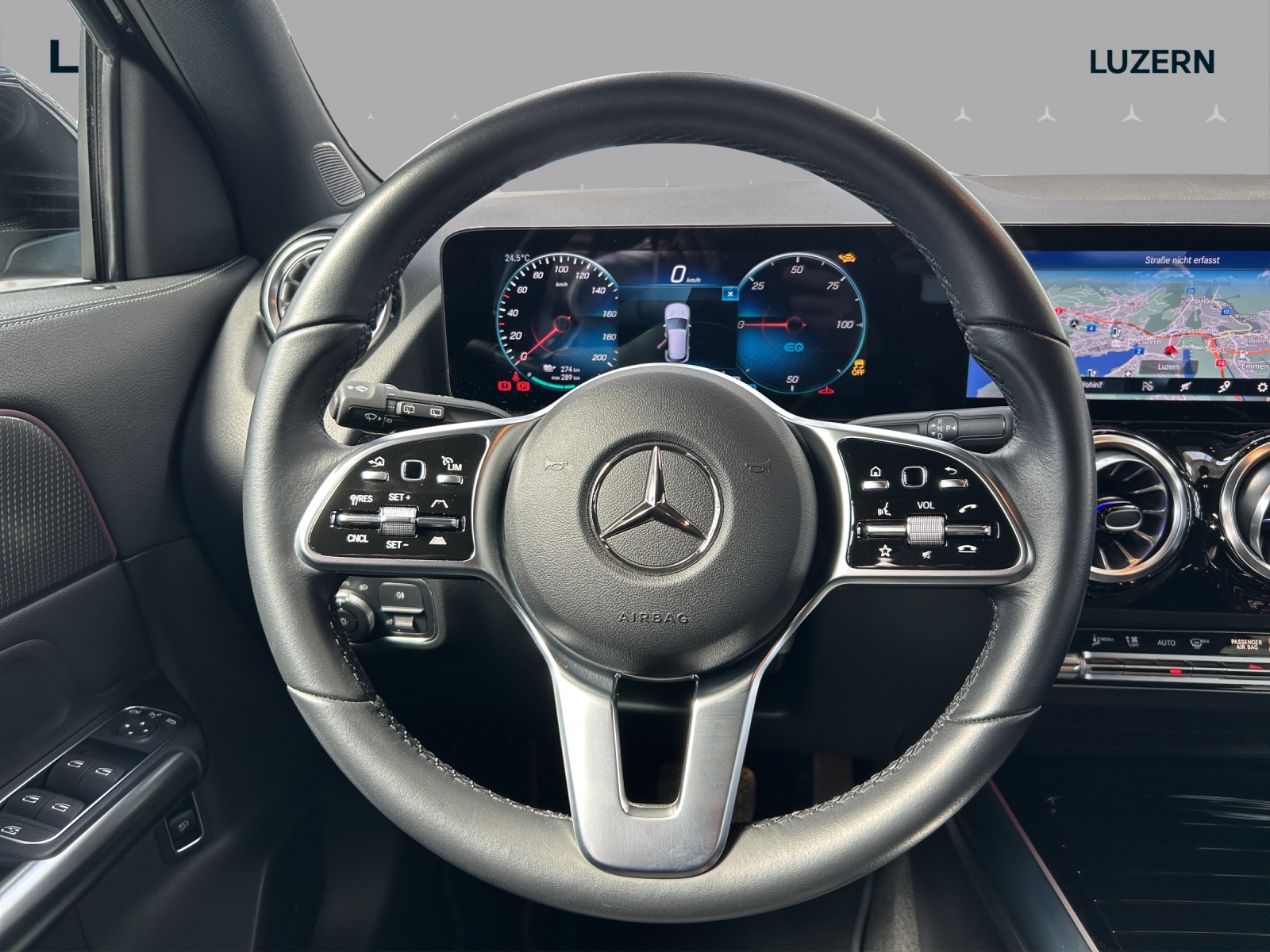 MERCEDES-BENZ EQA 350 4Matic-image-9