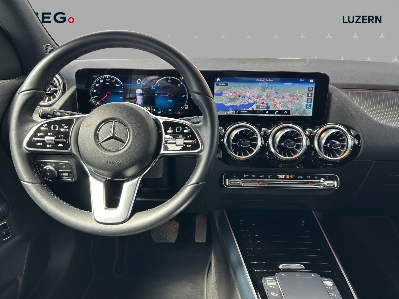MERCEDES-BENZ EQA 350 4Matic-image-8