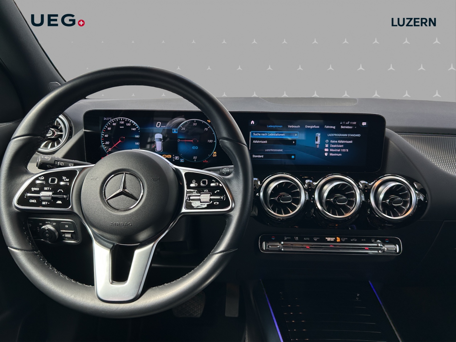 MERCEDES-BENZ EQA 350 4Matic-image-10
