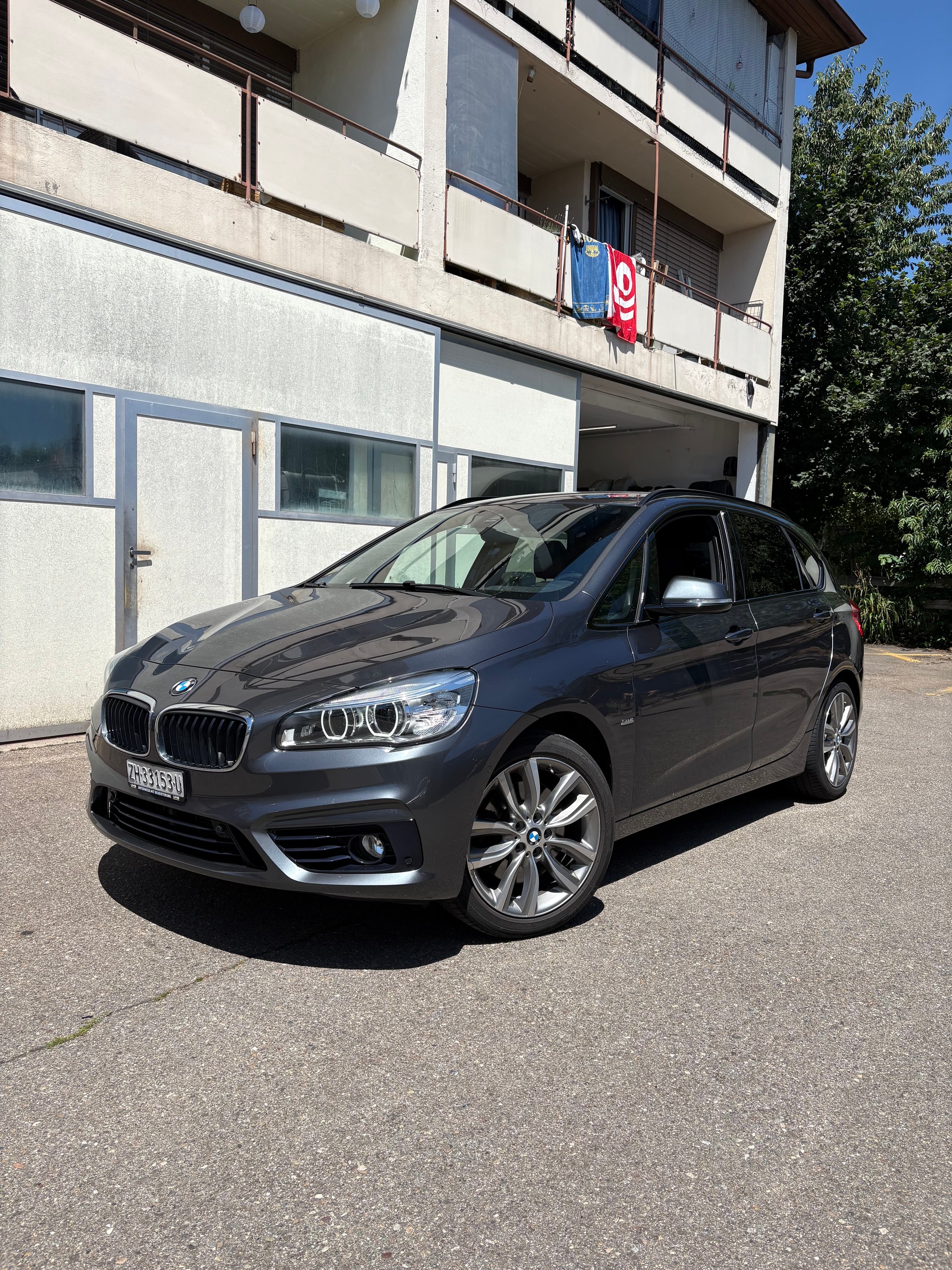 BMW 225i xDrive Active Tourer Sport Line Steptronic-image-0