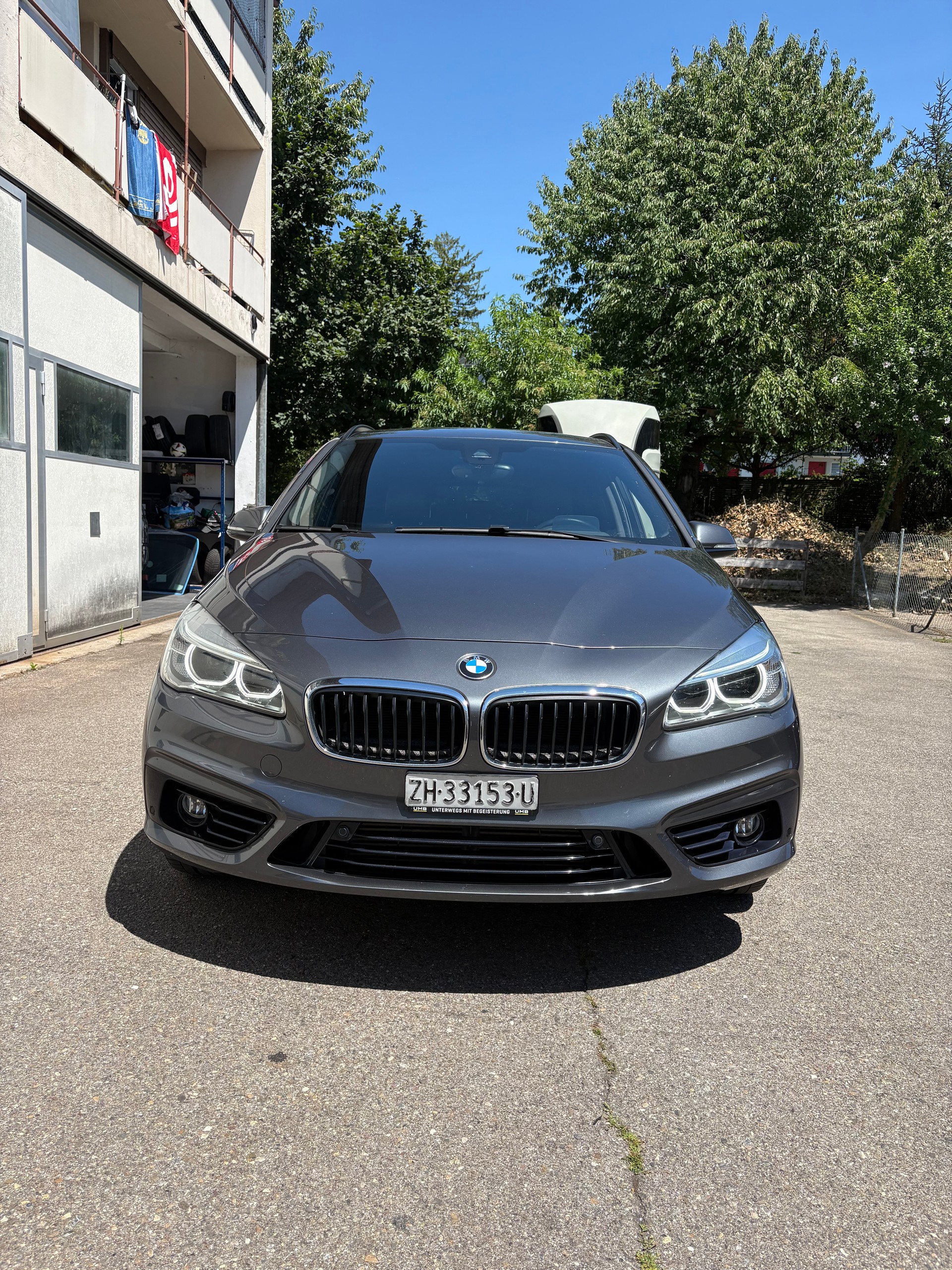 BMW 225i xDrive Active Tourer Sport Line Steptronic-image-1